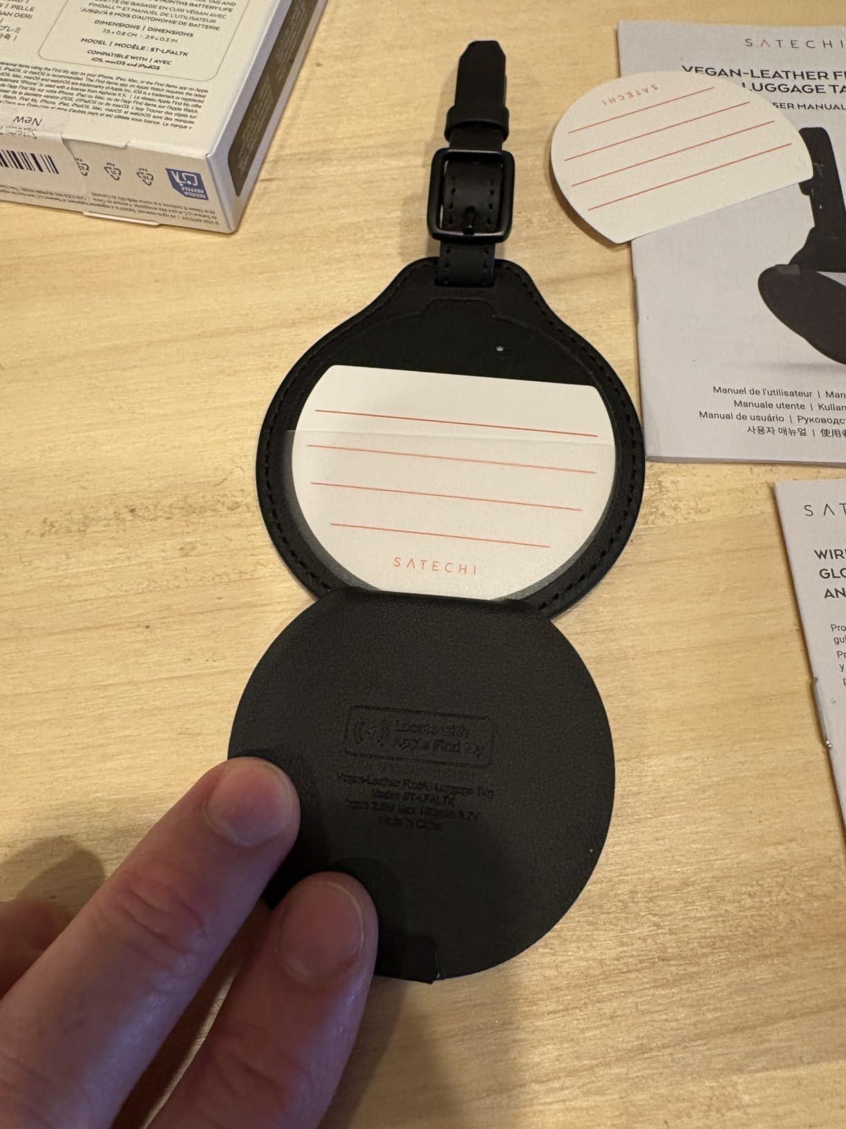 Satechi FindAll Smart Luggage Tag with Find My, TSA-Friendly, Airport Tracking, Left-Behind Alerts, Loud Audible Chime, Wireless Rechargeable, Works with iPhone, iPad, Mac - Desert Rose customer photo 1
