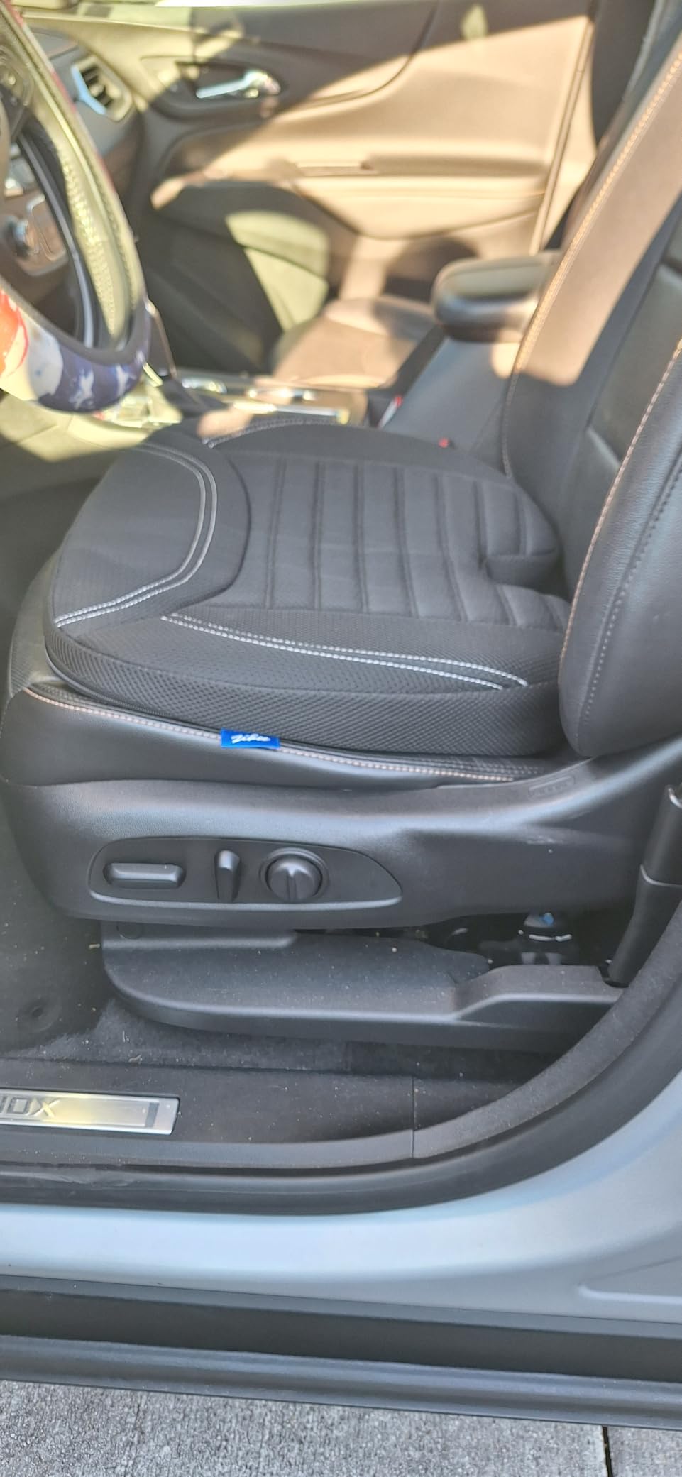 ZIKEE All-Season Car Seat Cushion for Comfortable & Safe Driving, Breathable Seat Cushion for Car with Ventilated Channel & Mesh Cover, Memory Foam for Sciatica, Tailbone & Back Pain Relief, Anti-Slip customer photo 1