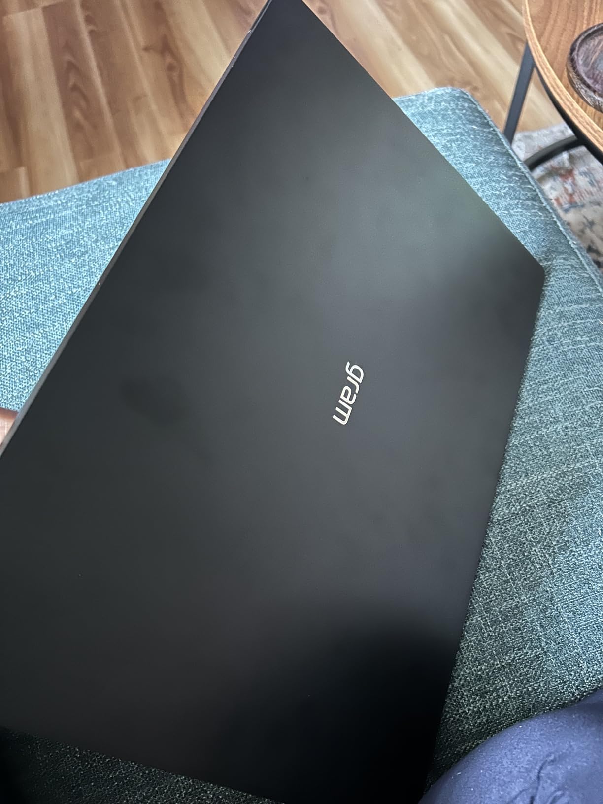 LG gram Pro 16-inch Lightweight Laptop Computer, Intel Evo Edition Powered by Intel Core Ultra9 285H Processor, NVIDIA RTX 5050, Windows 11 Home, 32GB RAM, 2TB SSD, Black customer photo 1