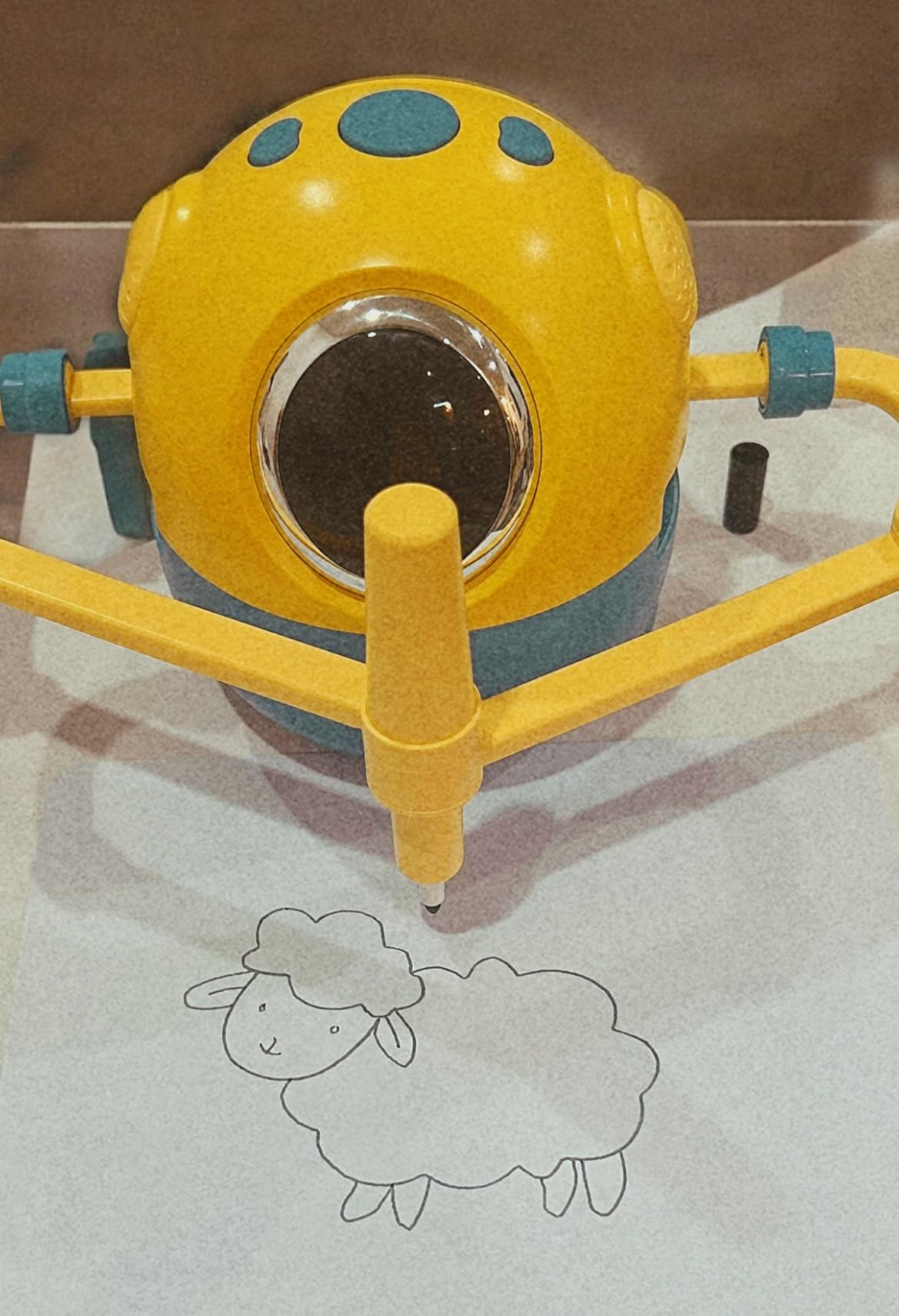 Drawing Robot for Kids with Camera Recognition, Interactive Educational Drawing Machine with 150 Cards, Montessori Painting Learning Toys for Ages 3+, Birthday for Boys Girls (Yellow) customer photo 1