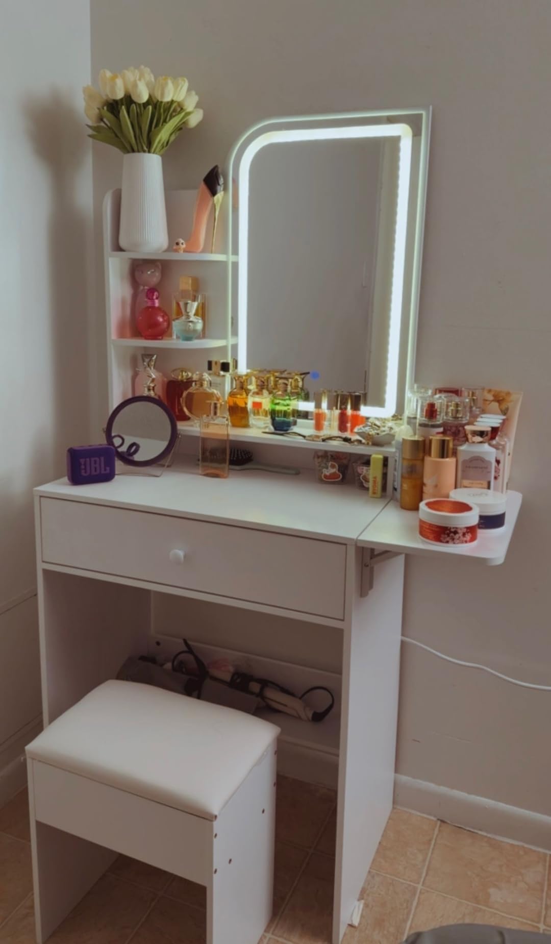 Haewon Small Vanity Desk with Mirror and Lights, Makeup Vanity with Charging Station, Compact Dressing Table Set with Storage Chair, Drawer and Shelves for Bedroom, White customer photo 2