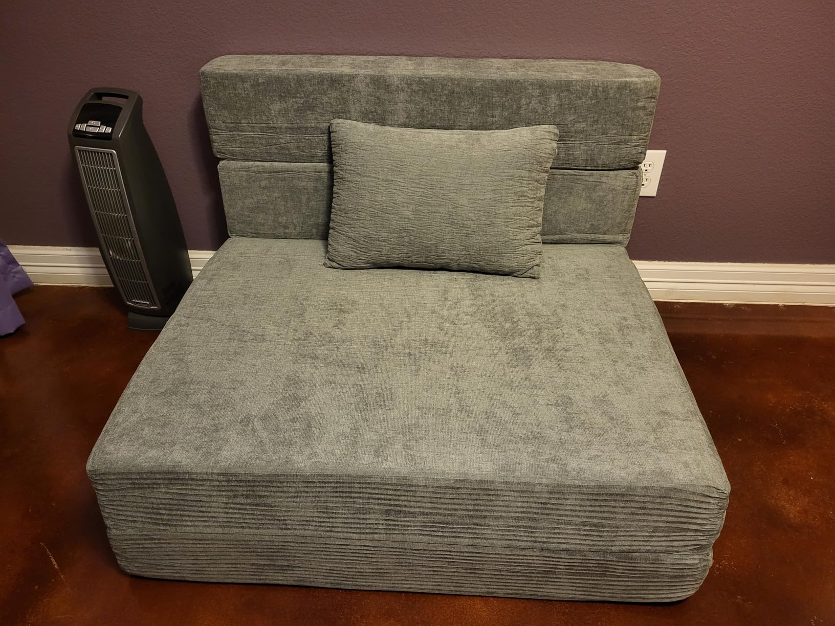 HOMFINE Folding Sofa Bed - Convertible Sleeper Chair with Pillow, Fold Out Couch, Memory Foam Floor Mattress, Futon Couch, Lazy Sofa for Living Room/Dorm/Guest Room/Home Office, Grey, Queen Size customer photo 1