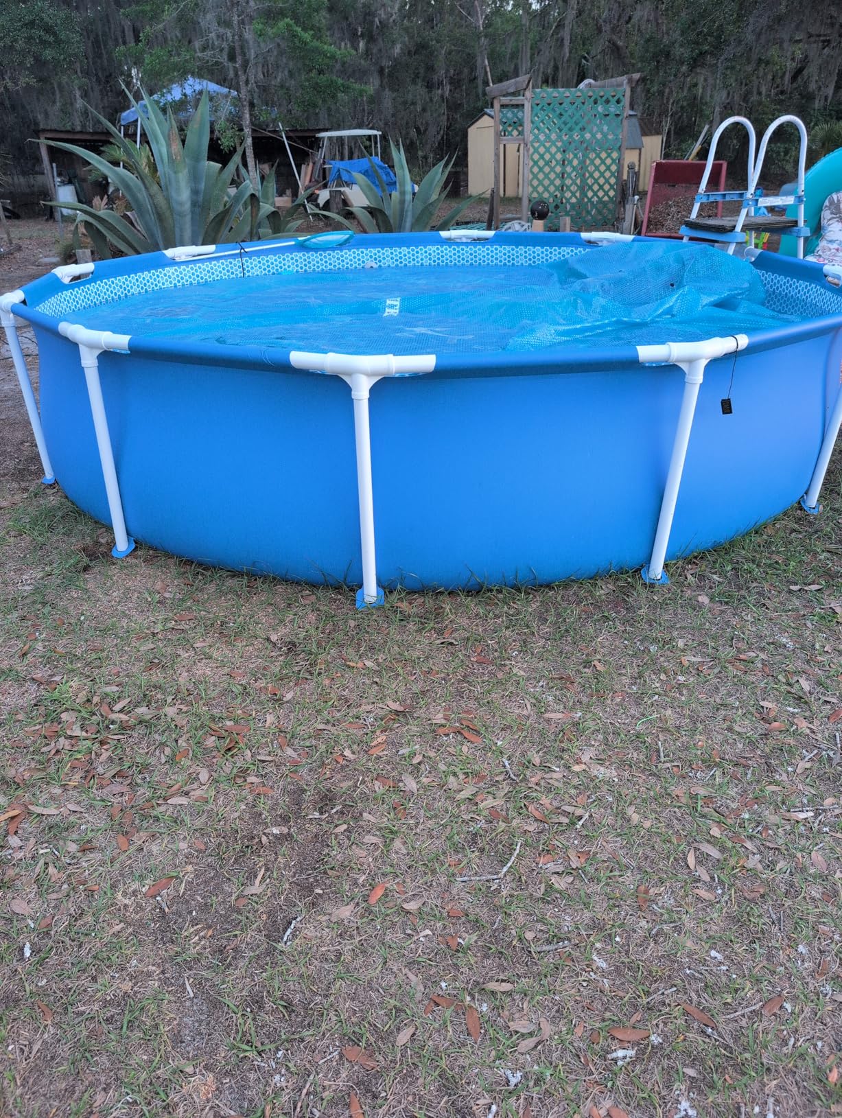 INTEX 28200EP 10Ft X 30In Metal Frame Above Ground Swimming Pool, Pool Only (Pump Not Included) customer photo 1