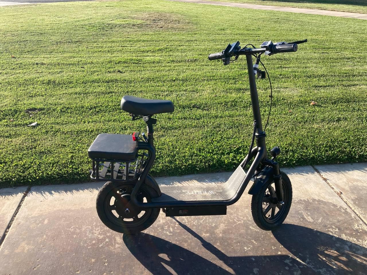 WERHY Electric Scooter, 500W Motor, 14'' Tires, Top Speed 22 mph, Max 27/49 Miles Ranges, Foldable E-Scooter with Suspension &Adult, Digital Display, Cruise Control, Rear Seat Box customer photo 1