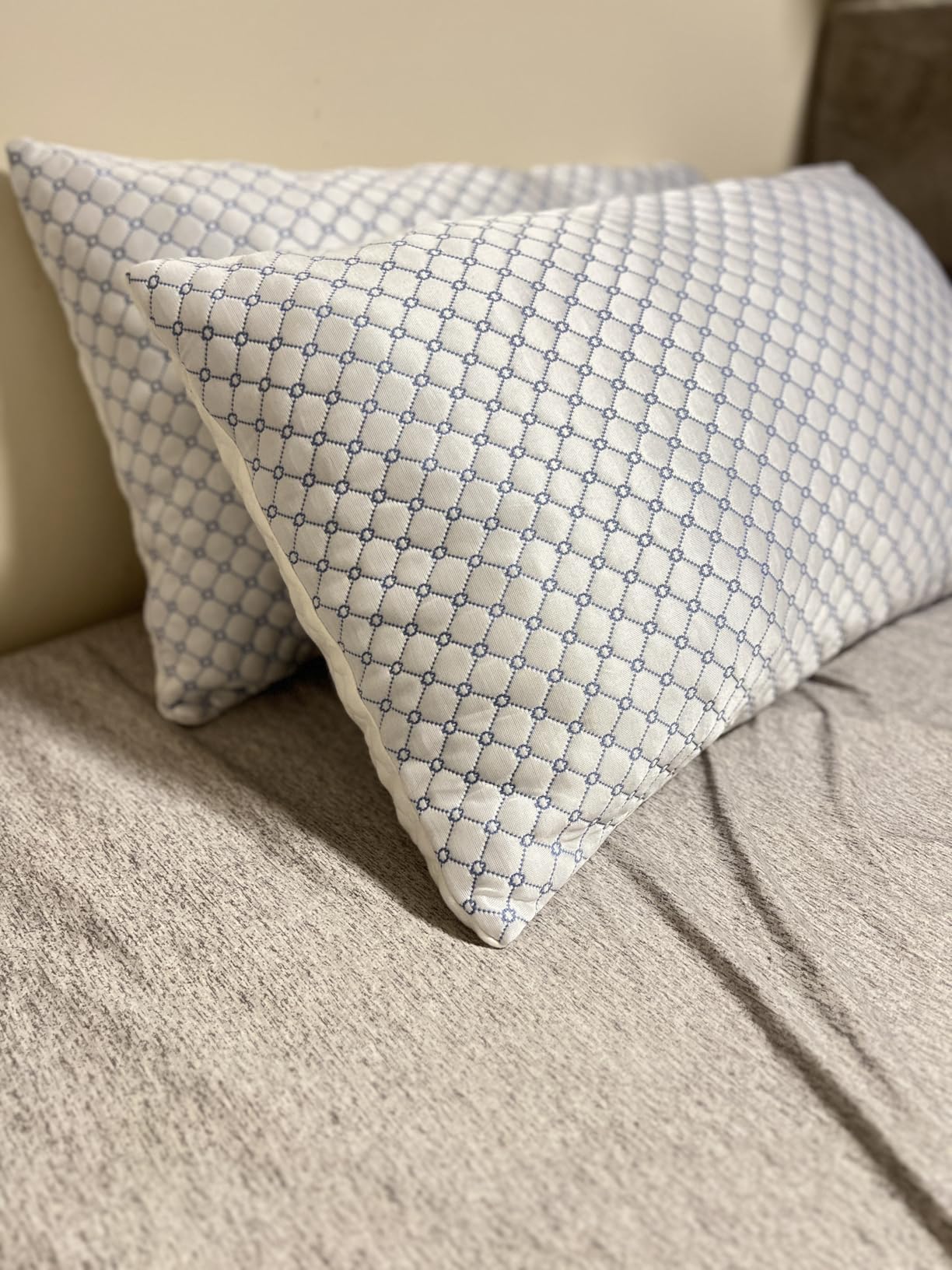 Cooling Bed Pillows for Sleeping Set of 2, Shredded Memory Foam Pillows for Bed Queen Size 2 Pack, Adjustable Cool Pillow for Side, Back and Stomach Sleepers Neck Supportive customer photo 1