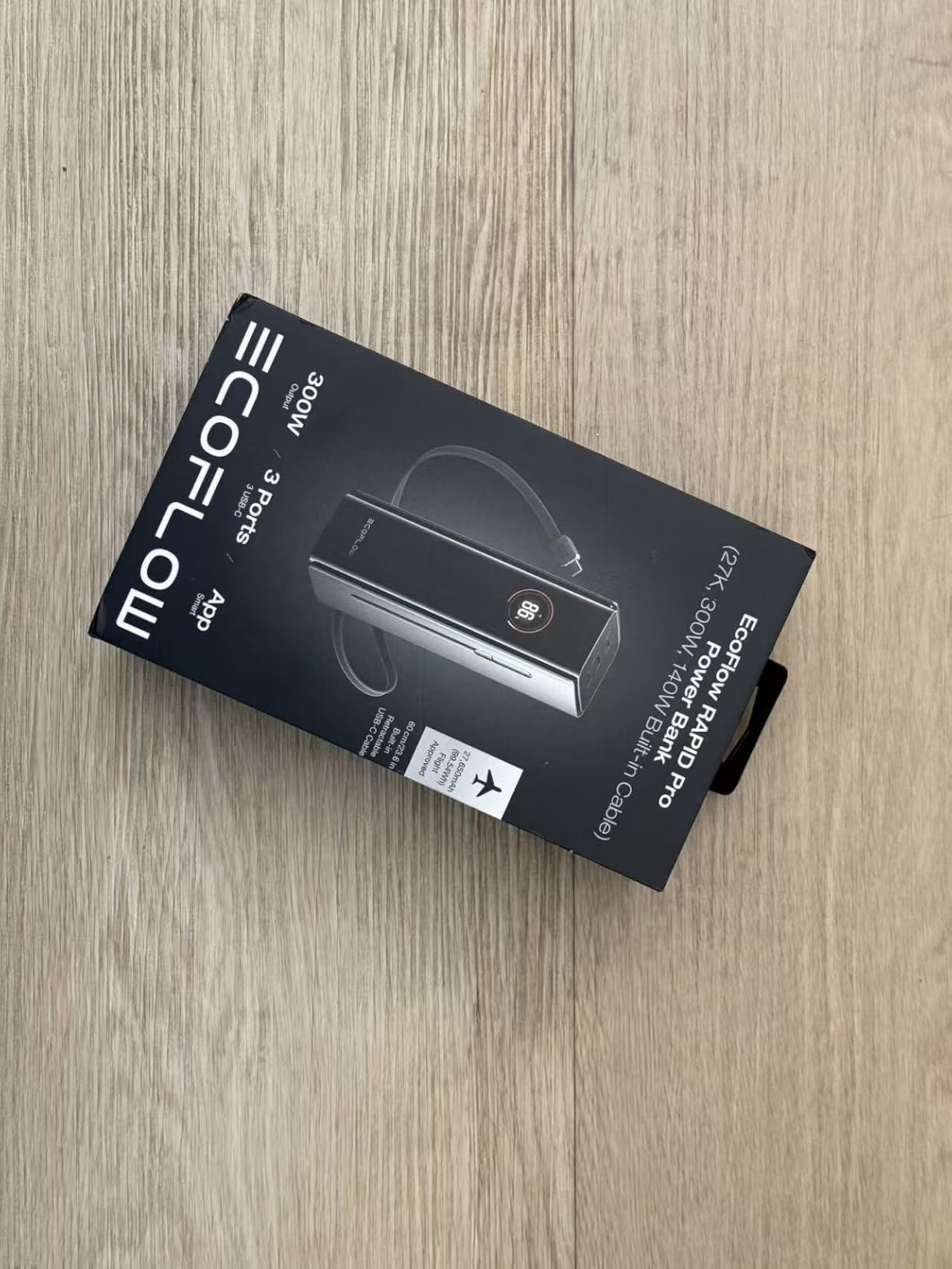 EF ECOFLOW Rapid Pro Power Bank, 27,650mAh 4-Port with 300W Max Output, Portable Charger with 140W Built-in Cable, TSA-Approved, Smart APP, for MacBook Pro/Air, iPhone 17/16Series, Laptops, and More customer photo 1