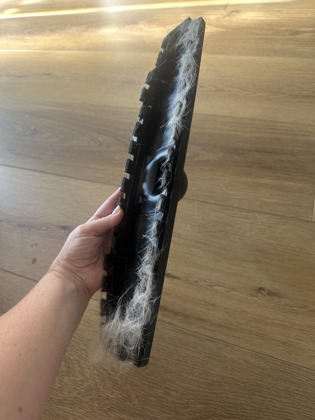 Miele Guard M1 Parquet XL Hard Floor Bagged Canister Vacuum Cleaner with High Suction Power, in Brilliant White customer photo 1