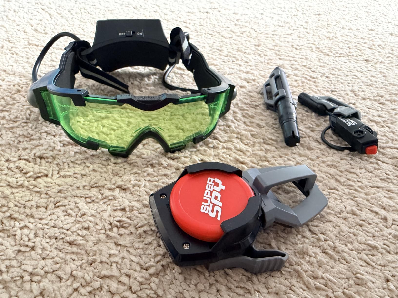 Kids Night Vision Goggles Spy Kit, 4 Pcs Spy Gear Toys Set, Cool Night Mission Goggles with Flip-Out Light/Invisible Ink Pen/Ear Light/Frisbee Shooter, Gifts for Kids 5-12 Boys Girls customer photo 1