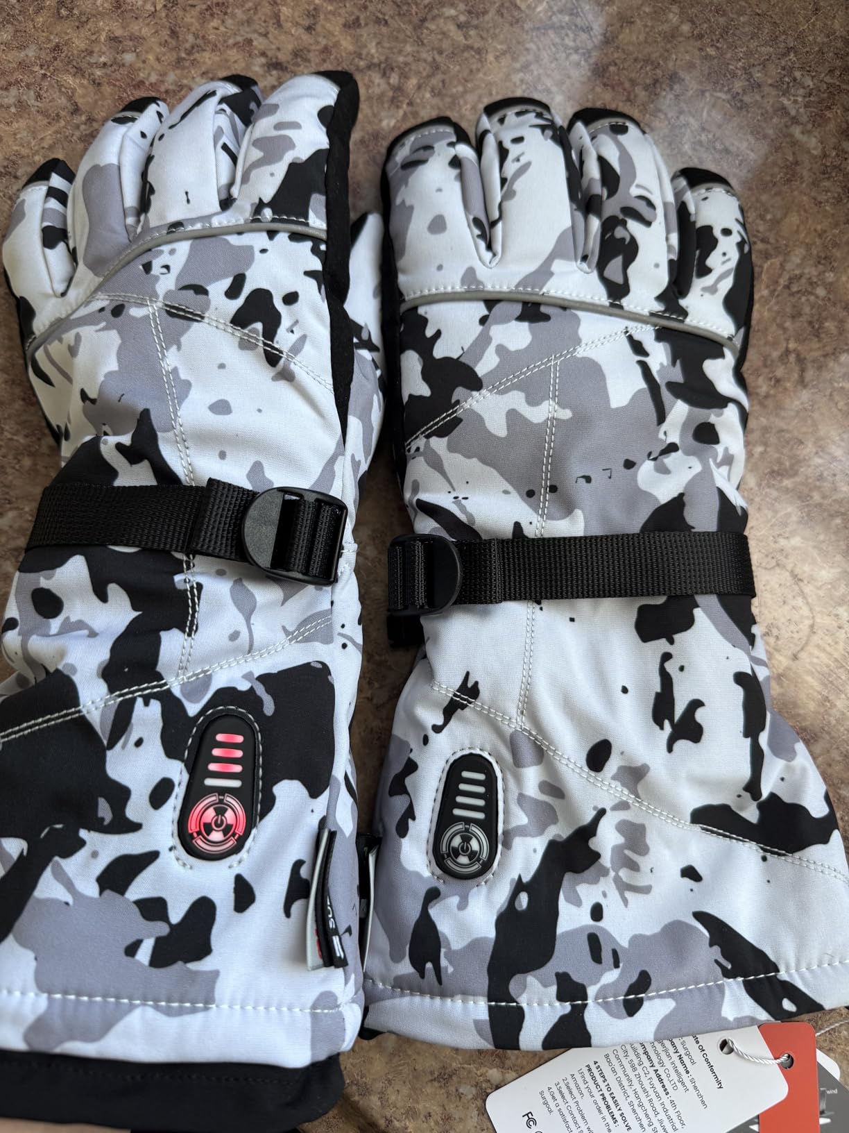 Heated Gloves for Men Women, 7.4V Battery Rechargeable with 2.5-Hour Fast Charging, Waterproof Electric Heated Ski Glove for Work, Fishing, Hunting, Motorcycle, Skiing customer photo 1