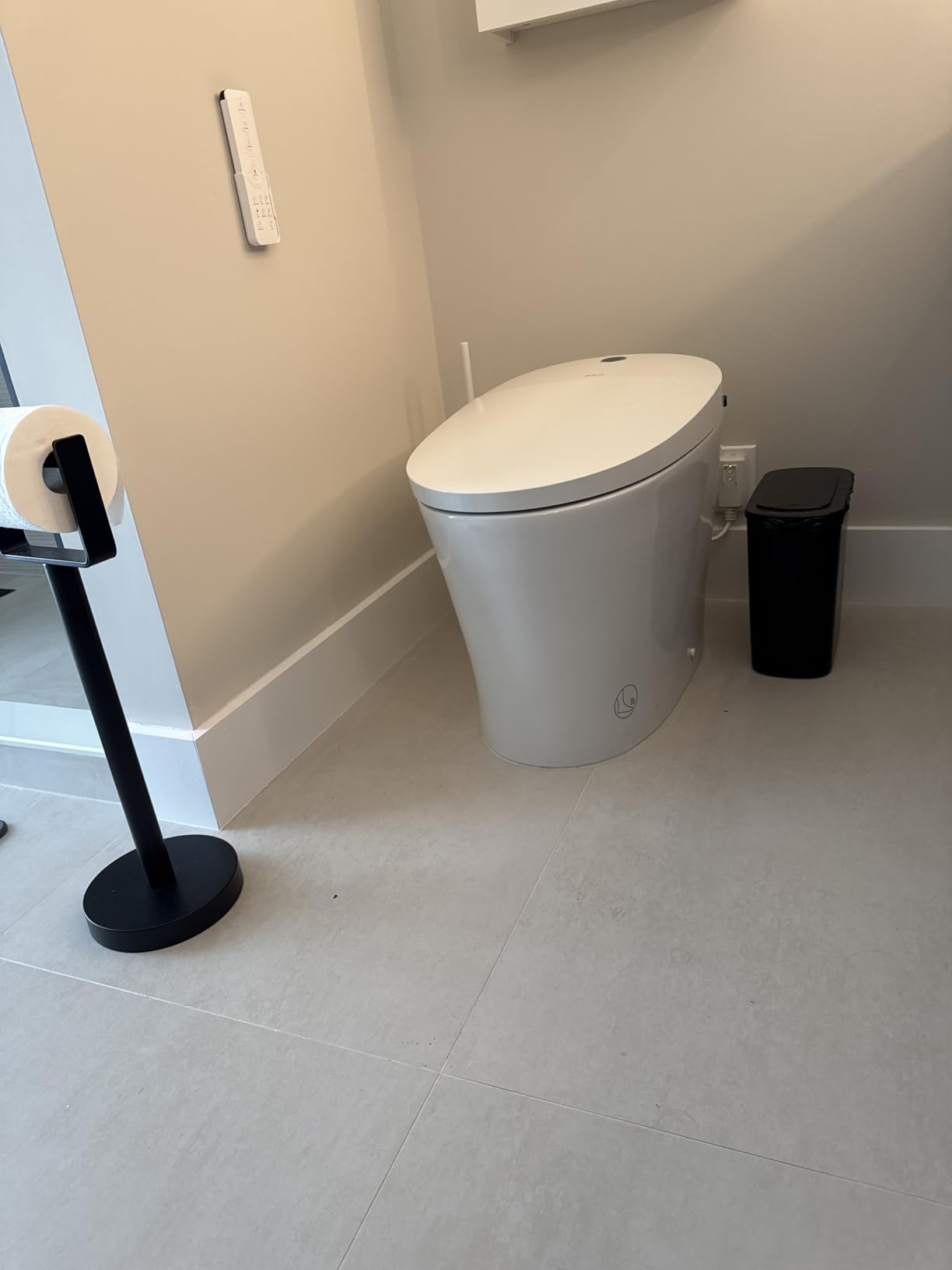 EPLO Smart Toilet Bidet with Tank,Foam Shield,Blackout Flush,Dual Auto Flush,Heated Seat,Air Dryer,Modern Elongated Japanese One Piece Bidet for Bathrooms E18 customer photo 2