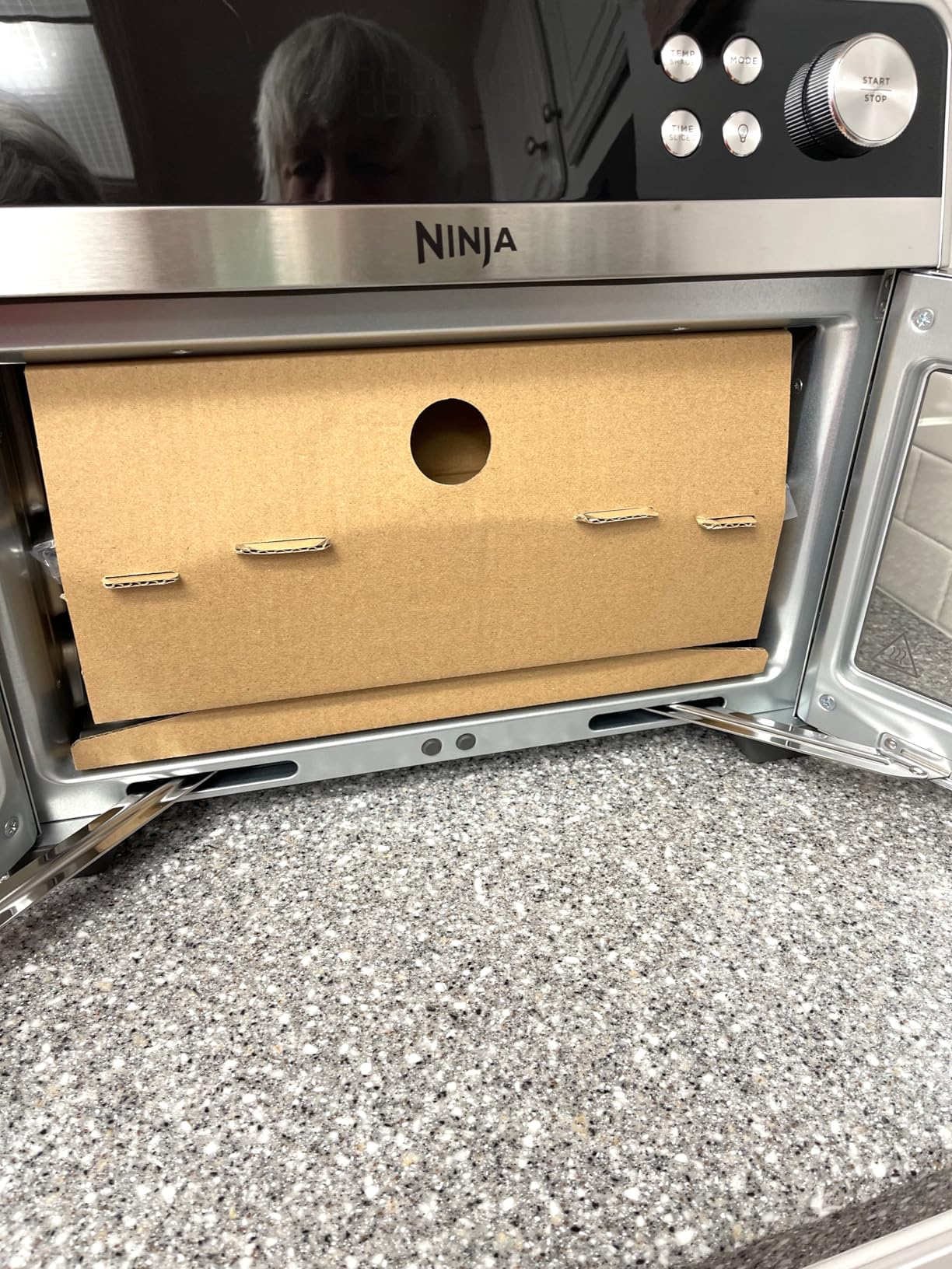 Ninja | French Door Premier Air fry Oven | 10-in-1 functions | 20.3-qt capacity | 5-qt Air Fry Basket, Sheet Pan, Wire Rack, Broil Rack | PFAS-free Cooking Surface, Dishwasher-Safe Accessories | FO101 customer photo 1