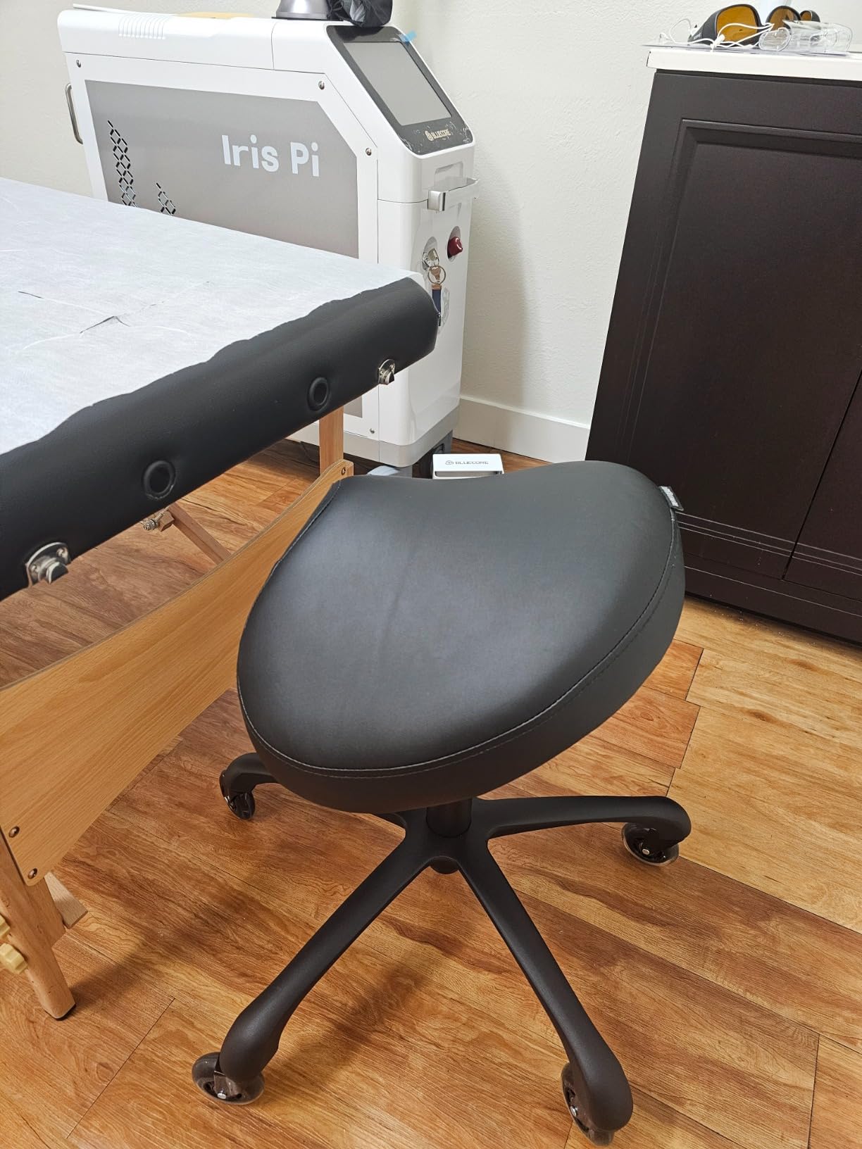 Premium Multifunctional Ergonomic Saddle Chair 507 INOA for Hygienist Clinic, Spa, Massage, and Dental Hygienist - Rolling Swivel Stool (Black, Standard 507) customer photo 2