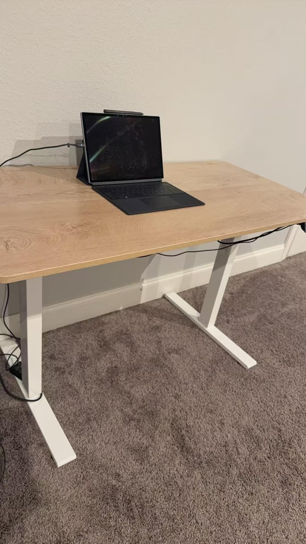 BANTI 48 x 24 Inches Standing Desk, Ergonomic, Electric Height Adjustable, Sit and Stand Up, Computer Office Desk with Splice Board, White Frame/Maple Top customer photo 1