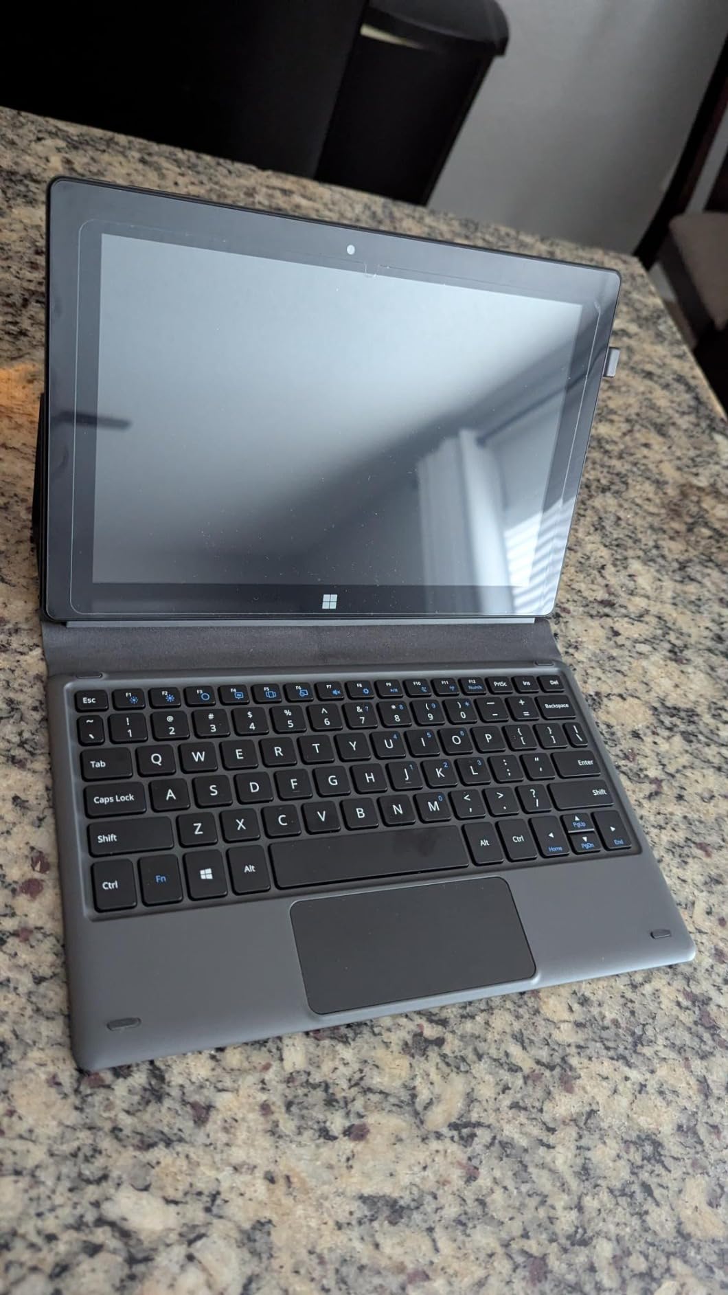 Fusion5 Built in USA 10.1 inch Windows 11 Professional Full HD Tablet PC - 8GB RAM 256GB SSD, Ultra Slim, Intel Quad-Core, 10 Inch Windows Tablet, USB, HDMI - 2 Year Full Warranty with Accidental Damage customer photo 1
