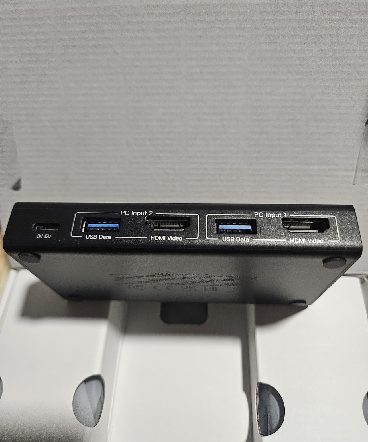 UGREEN HDMI KVM Switch 1 Monitor 2 Computers, 4K@60Hz with 4 USB 3.0 Ports KVM Switches for 2 Computers Share One HDMI Monitor Keyboard Mouse Hard Drives Webcam with 2 USB Cables, Controller customer photo 2