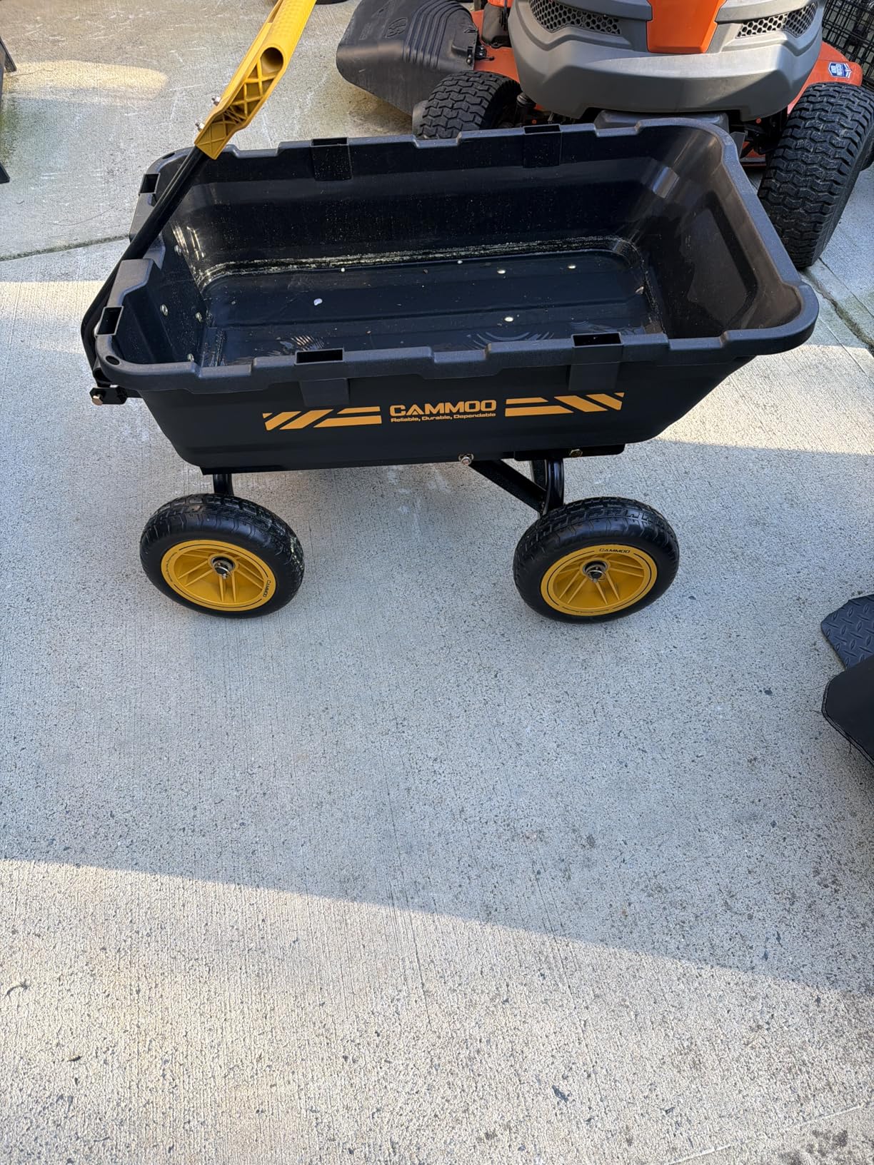 CAMMOO 10in NO-FLAT TIRES 900lb Heavy-Duty Garden Dump Cart DIY Expandable Capacity Over 4 Cu.Ft. Utility Wagon with Quick-Release Dumping & Prime Grade 100% Virgin Polypropylene-Not Recycled Material customer photo 1