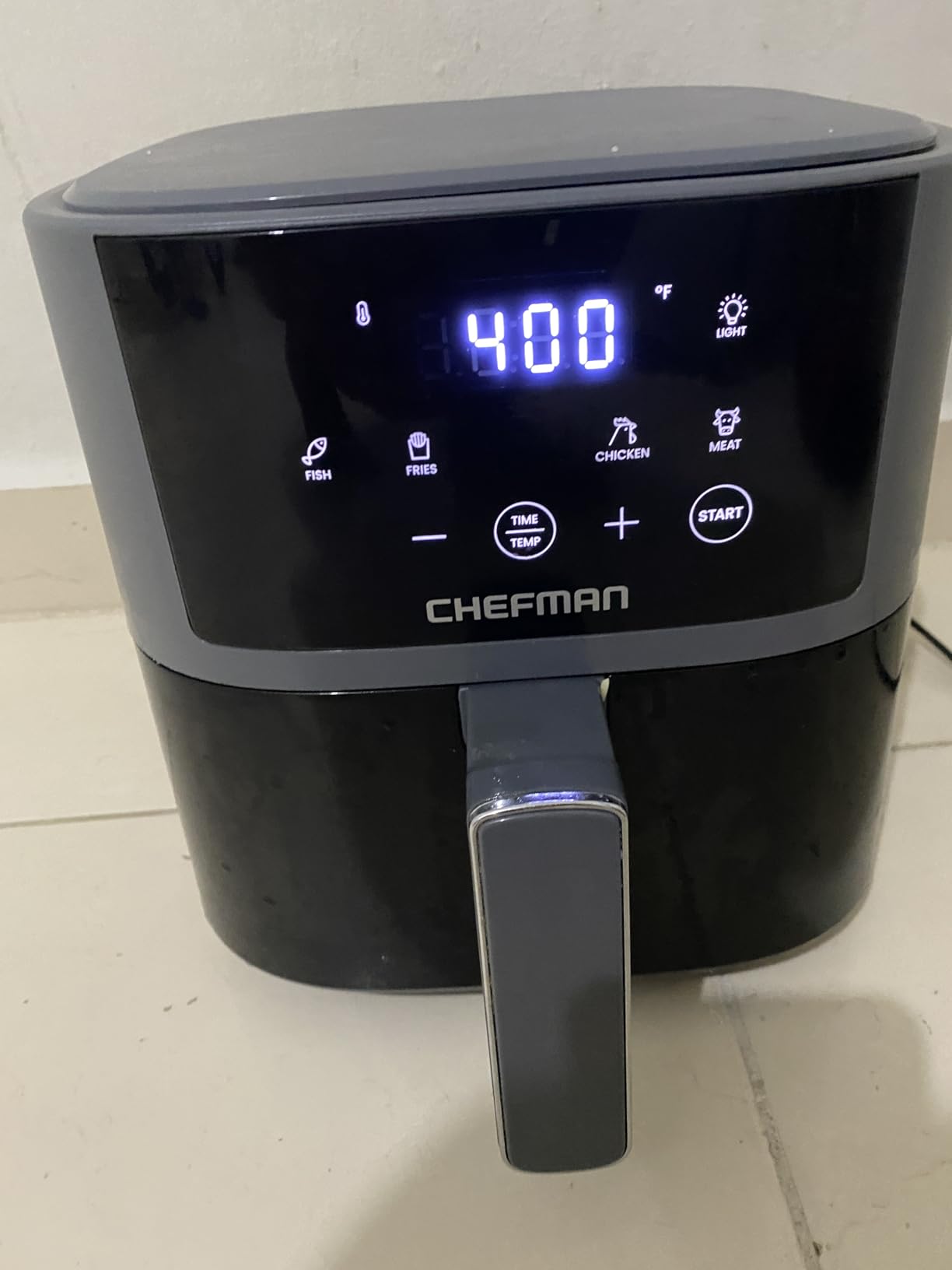 Chefman Dual Air Fryer Oven with DC Motor, 9 Qt. Double Basket Air Fryer with 450°F Max Temp for Meals in Minutes, Bake, Broil, Dehydrate, Reheat for Extra-Crispy Chicken, Fries, and More - Black customer photo 2