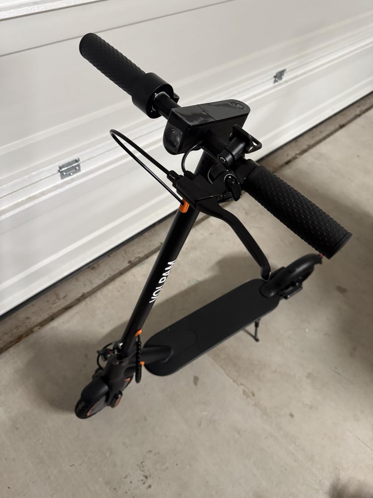 VOLPAM Electric Scooter, 19 MPH Top Speed, 350W Powerful Motor, 17-23 Miles Long Range, Dual Braking, Max Load 264 lbs customer photo 1