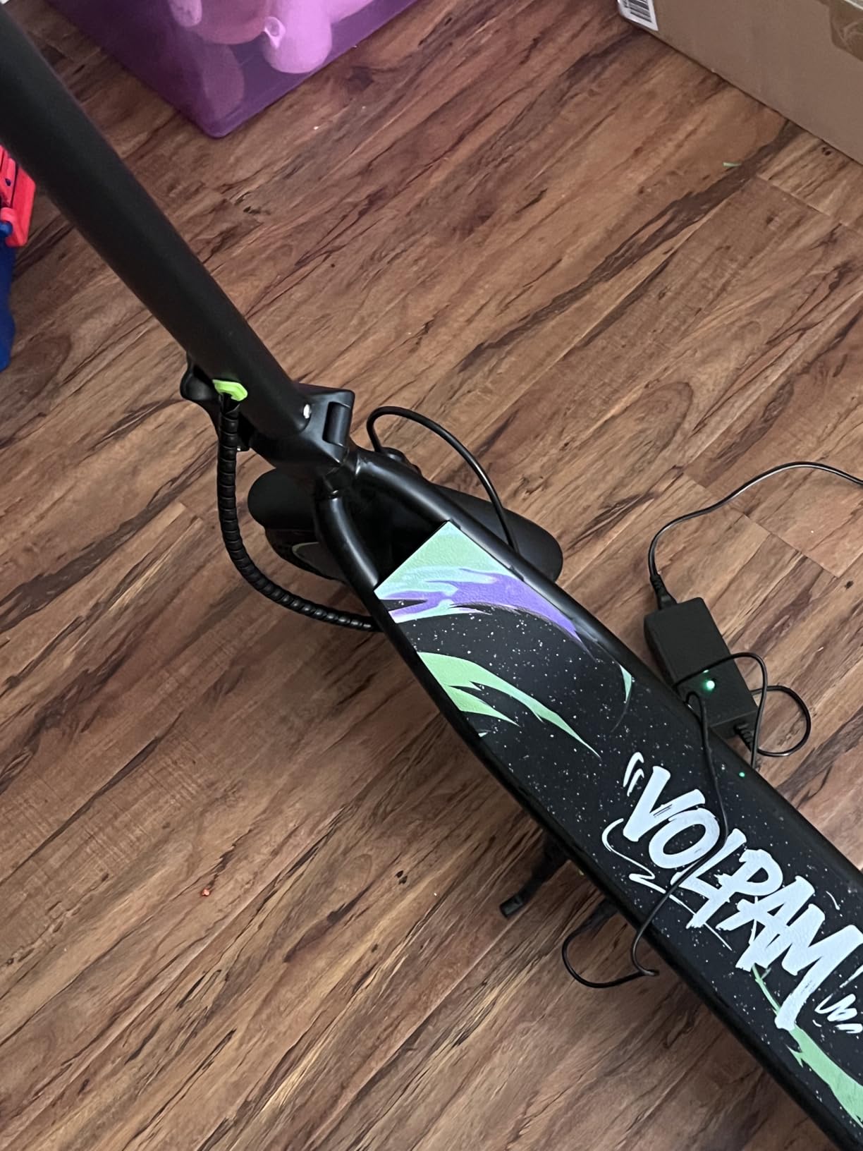 VOLPAM Electric Scooter, 19 MPH Top Speed, 350W Powerful Motor, 17-23 Miles Long Range, Dual Braking, Max Load 264 lbs customer photo 2