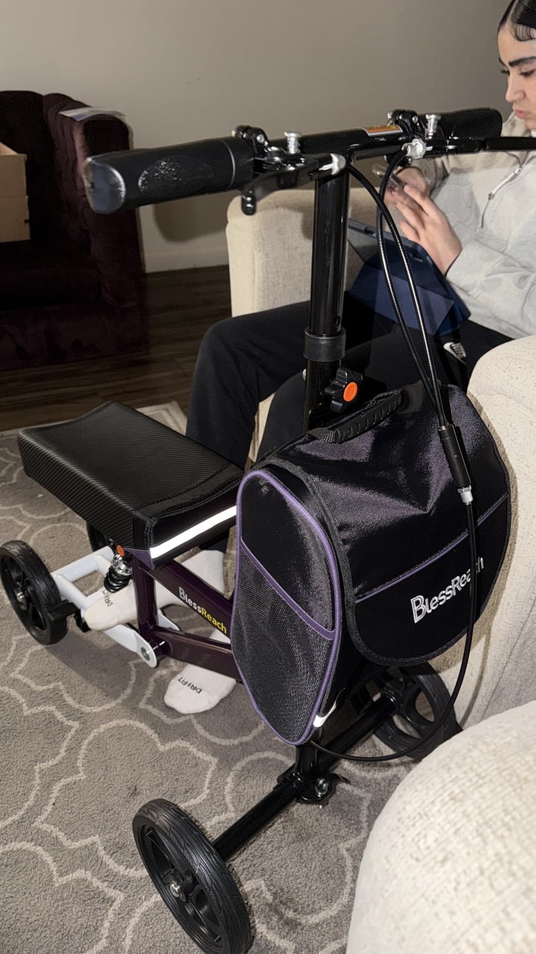 BlessReach Economy Knee Scooter, Steerable Knee Walker, Foldable Knee Scooters for Foot Injuries Adult Best Crutches Alternative，Knee Scooter for Adults Black customer photo 1