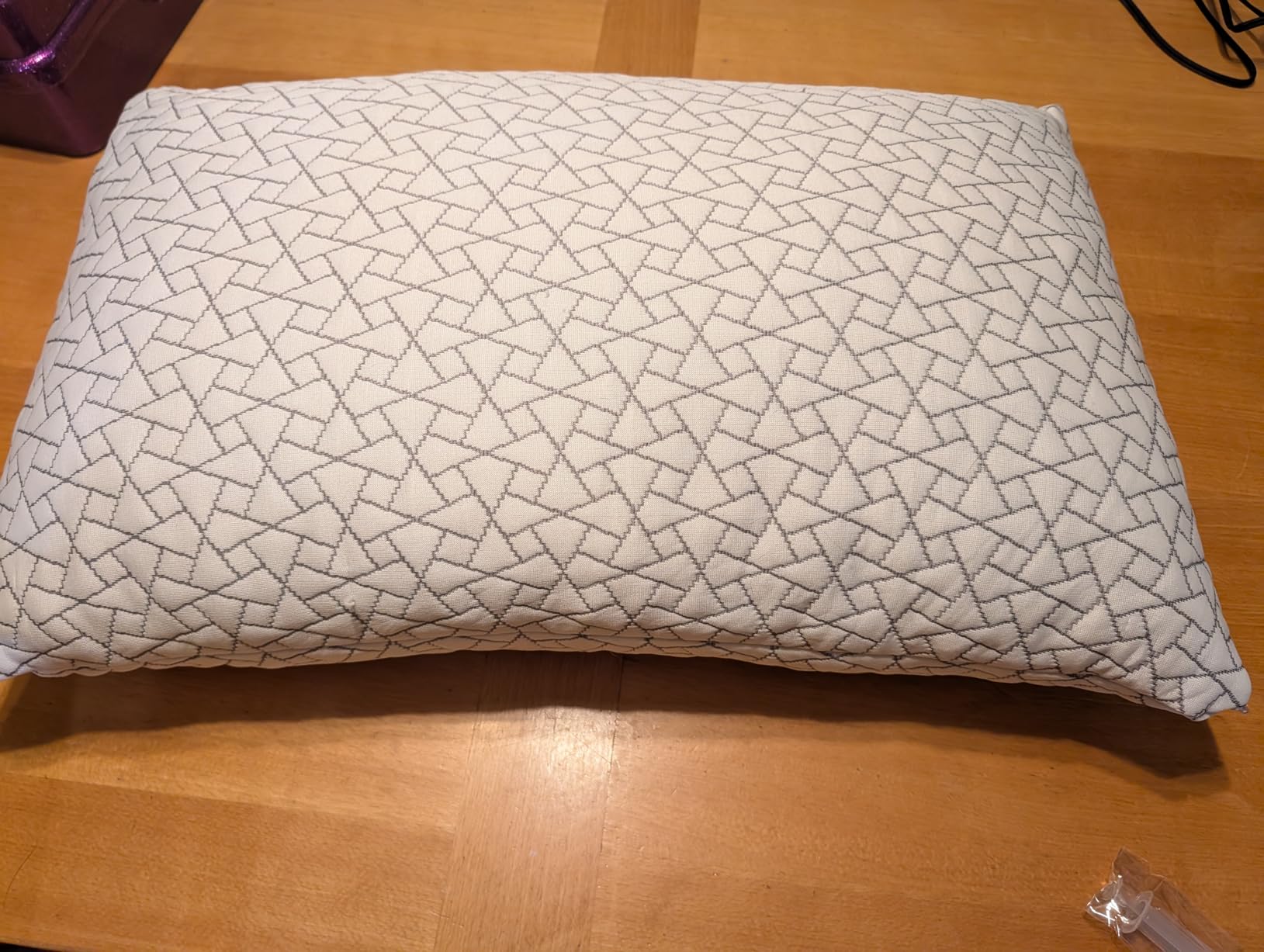 Meoflaw Adjustable Memory Foam Pillows: 2 Pack Queen Size Shredded Foam Bed Pillow for Sleeping with Removable & Washable Pillowcase for All Sleep Positions customer photo 2