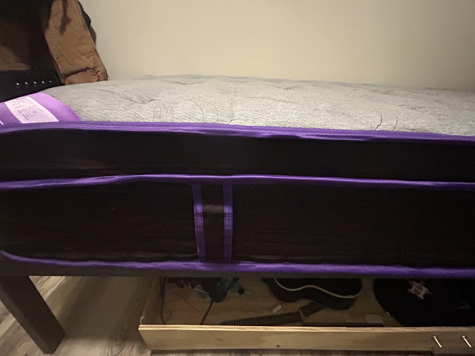 FANSACE Firm King Size Mattress, 18 Inch Deluxe Hybrid King Mattress in a Box, Cooling-Gel Memory Foam & Pocket Springs, Pressure Relief, Extra Edge Support, 365-Night Trial (2026 Upgraded Support) customer photo 1