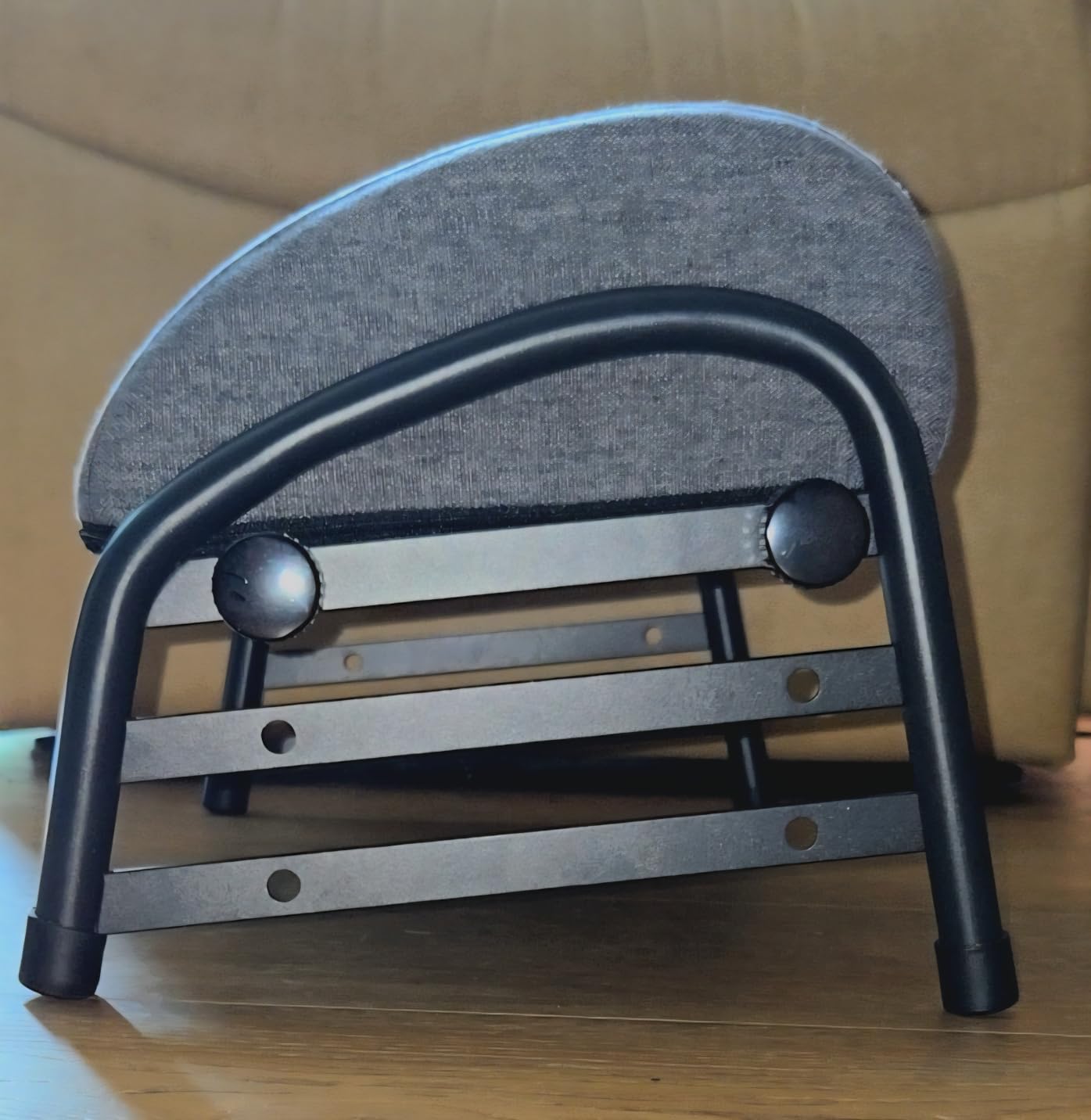YEASHEIN Adjustable Foot Rest for Under Desk at Work, Ergonomic Foot Stools with 7 Positions, Elevated Cushion Under Desk Footrest with Metal Frame, Leg Rest Used for Home, Car, PC Gaming Accessories customer photo 2