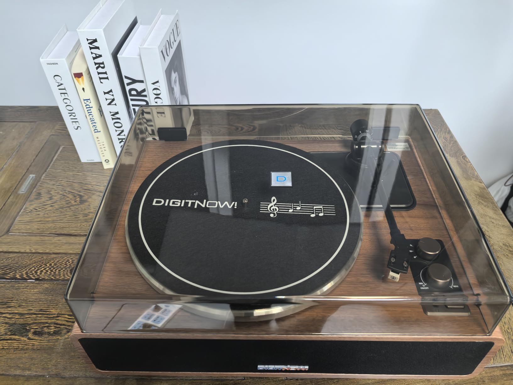 DIGITNOW Vinyl Record Player with Magnetic Cartridge, High Fidelity Belt Drive Turntable with Built-in Speakers & Phono Preamp, Wireless Playback and Aux-in Functionality, Auto Off customer photo 1