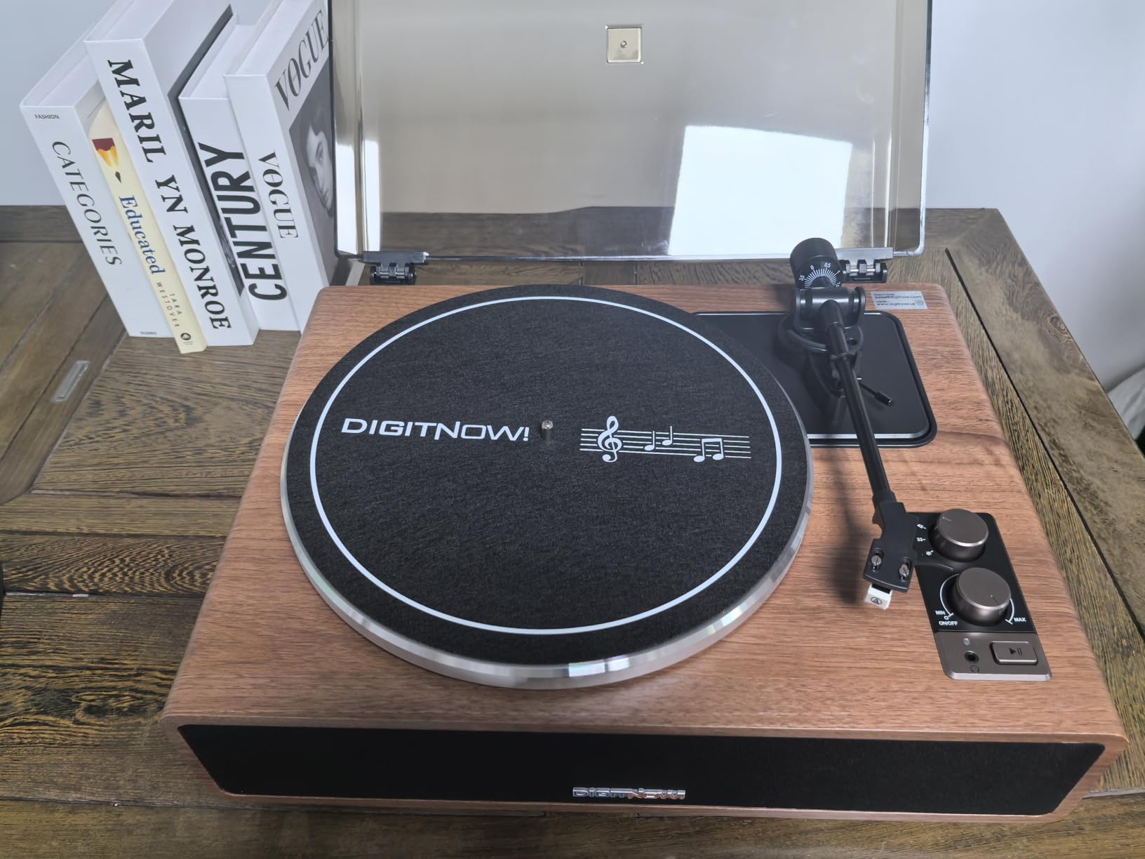 DIGITNOW Vinyl Record Player with Magnetic Cartridge, High Fidelity Belt Drive Turntable with Built-in Speakers & Phono Preamp, Wireless Playback and Aux-in Functionality, Auto Off customer photo 2
