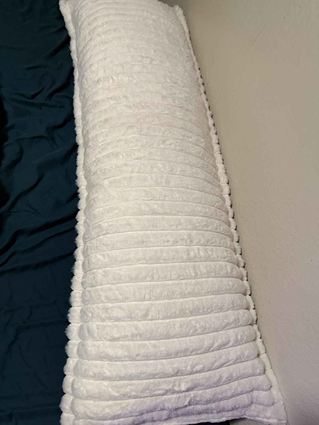 Luxurious Faux Fur Full Body Pillow for Adults, Shredded Memory Foam Body Pillows for Side Sleeper & Pregnancy, 20x54 Inch Fluffy Long Bed Pillow for Back Pain Relief, Removable Cover customer photo 1