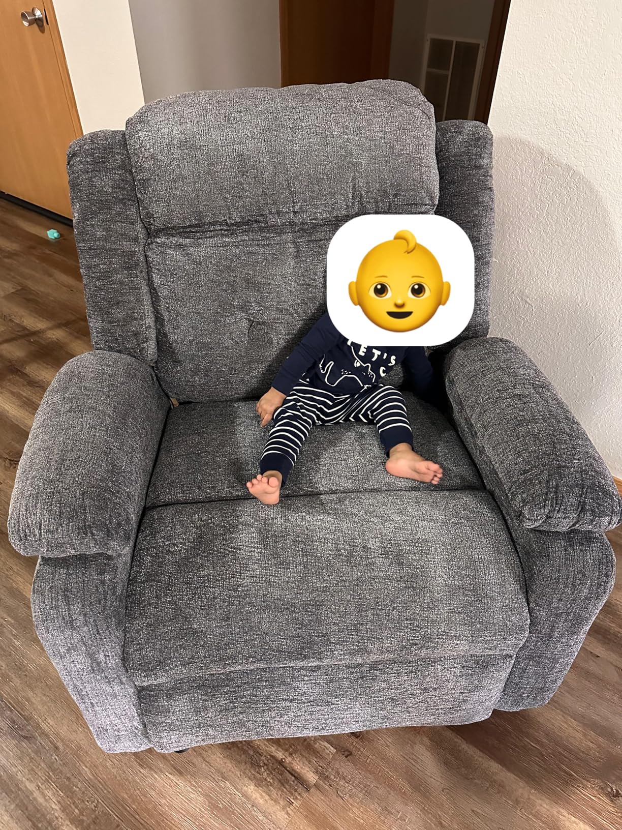 Korser Power Recliner Chair, Living Room Chairs for Adults, Oversized Electric Recliner with Side Pockets, Chenille Fabric Reclining Chair for Living Room, Bedroom customer photo 2