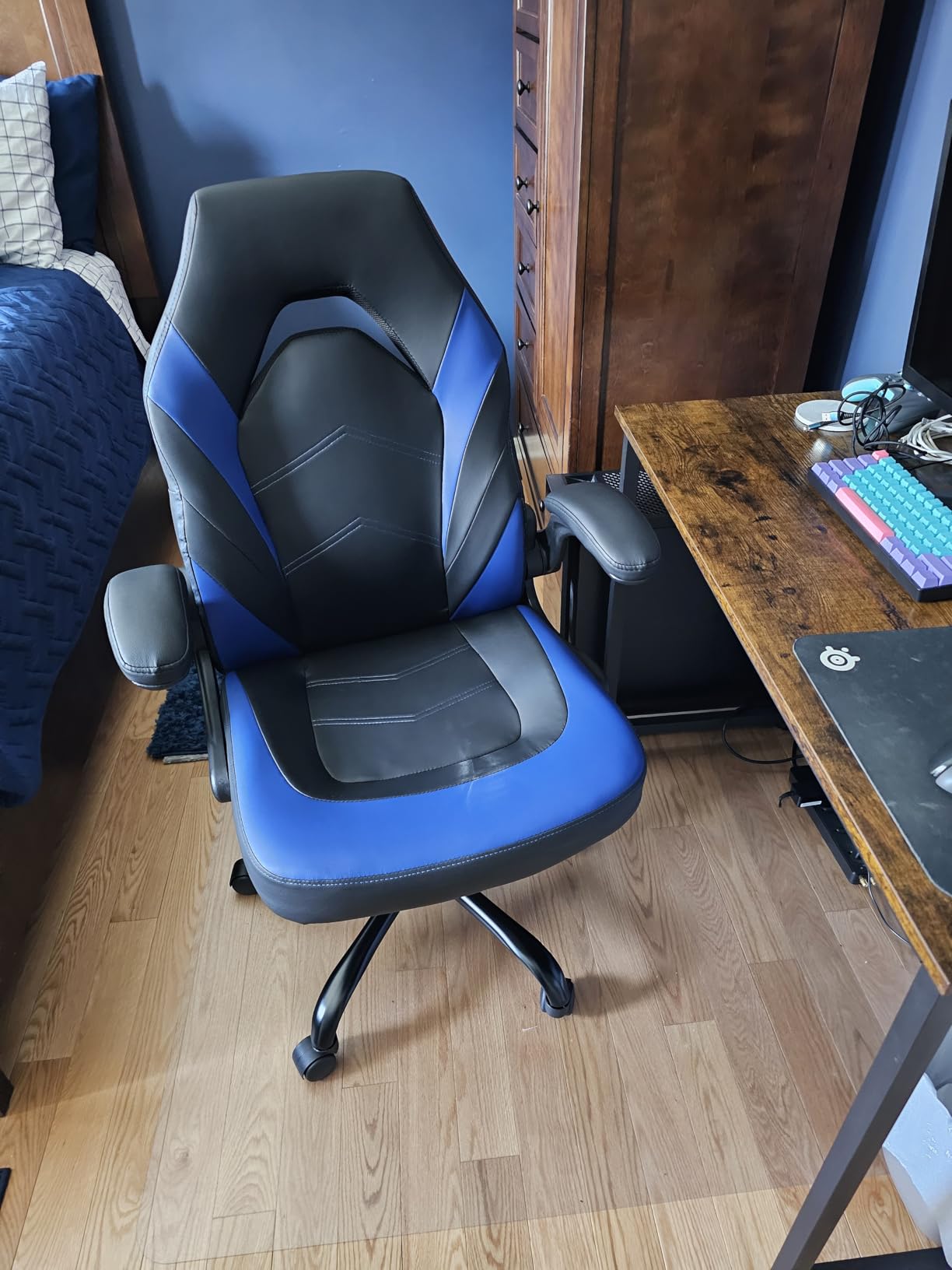 Sweetcrispy Computer Gaming Desk Chair - Big Tall Ergonomic Lumbar Support with Flip-up Armrest and 360° Swivel Wheels, PU Leather Height Adjustable, for Home and Office, Black customer photo 2