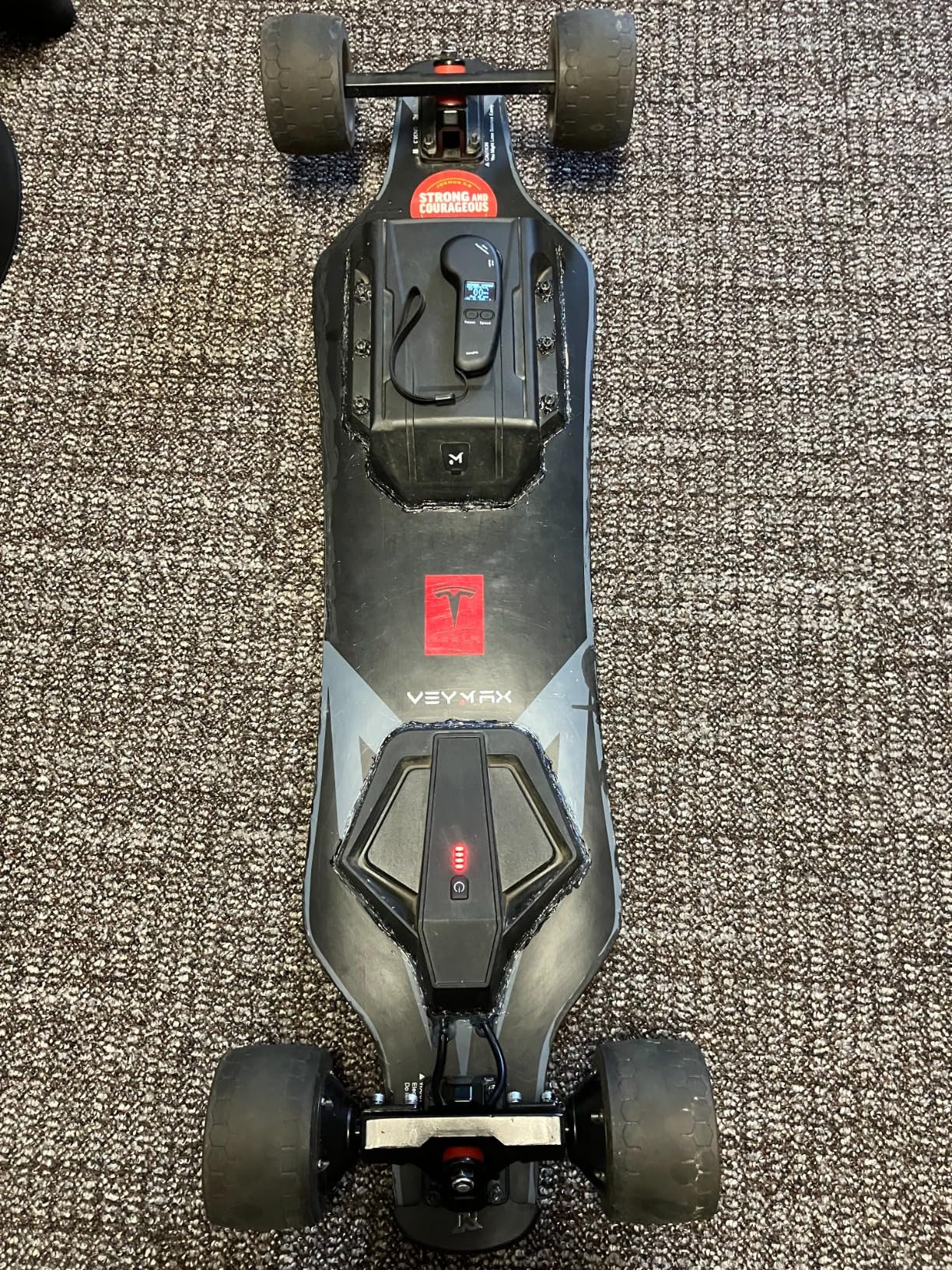 VeyMax X4 Electric Skateboard with Remote, 29 Mph Top Speed, 1100W Hub Motor, Electric Longboard for Adults & Teens Beginners customer photo 1