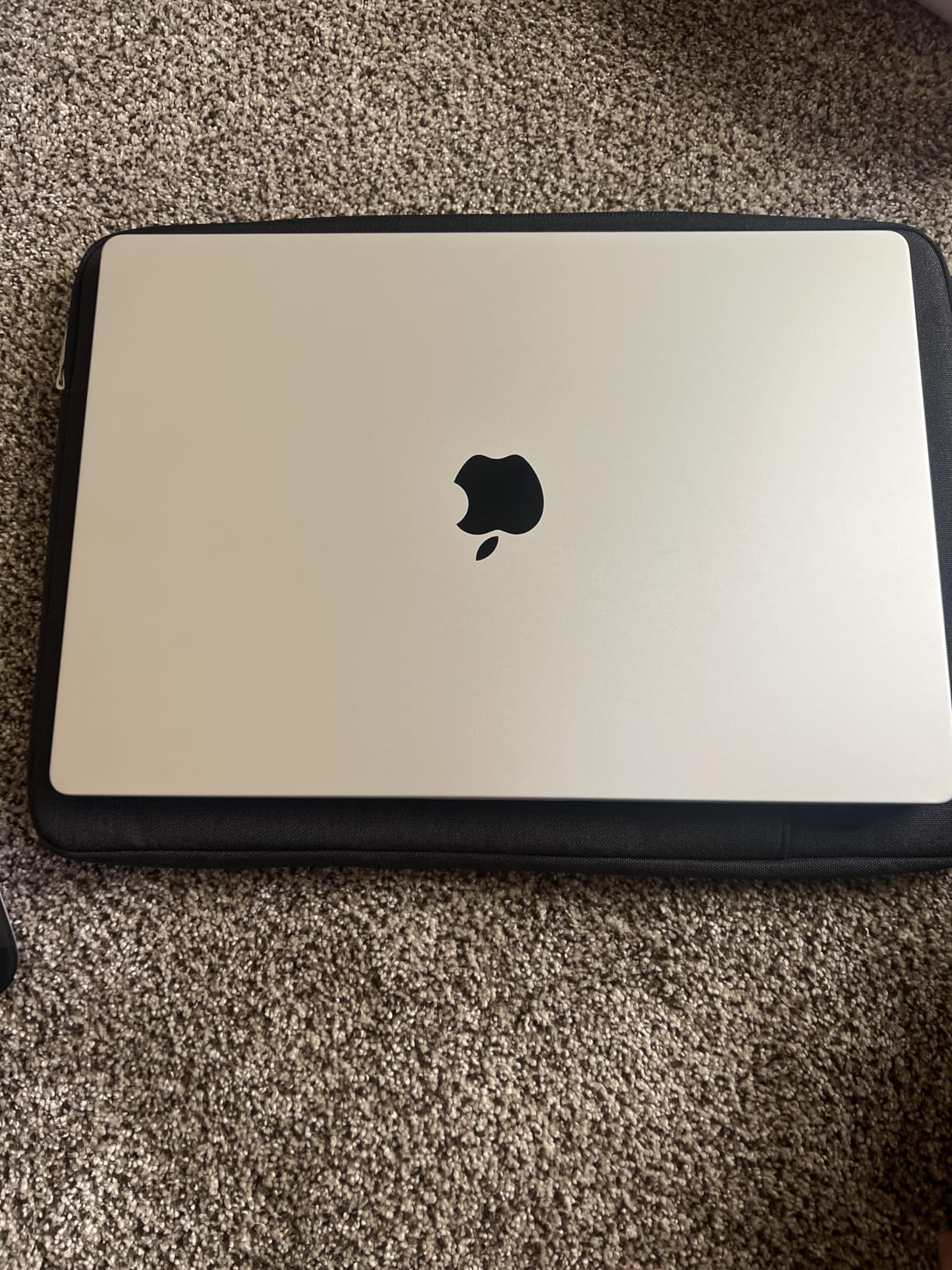 2026 MacBook Pro Laptop with Apple M5 Pro chip with 18-core CPU and 20-core GPU: Built for AI, 16.2-inch Liquid Retina XDR Display, 24GB Unified Memory, 1TB SSD, Wi-Fi 7; Silver customer photo 1