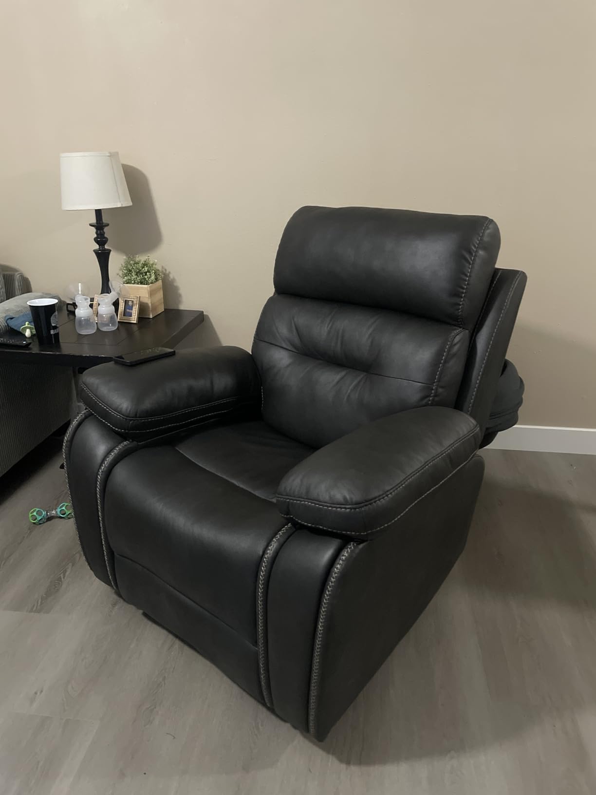KISLOT Leather Recliner Chair Manual Sofa Rocker for Adults with Overstuffed Arm for Living Room Bedroom Home Theater Seating customer photo 1