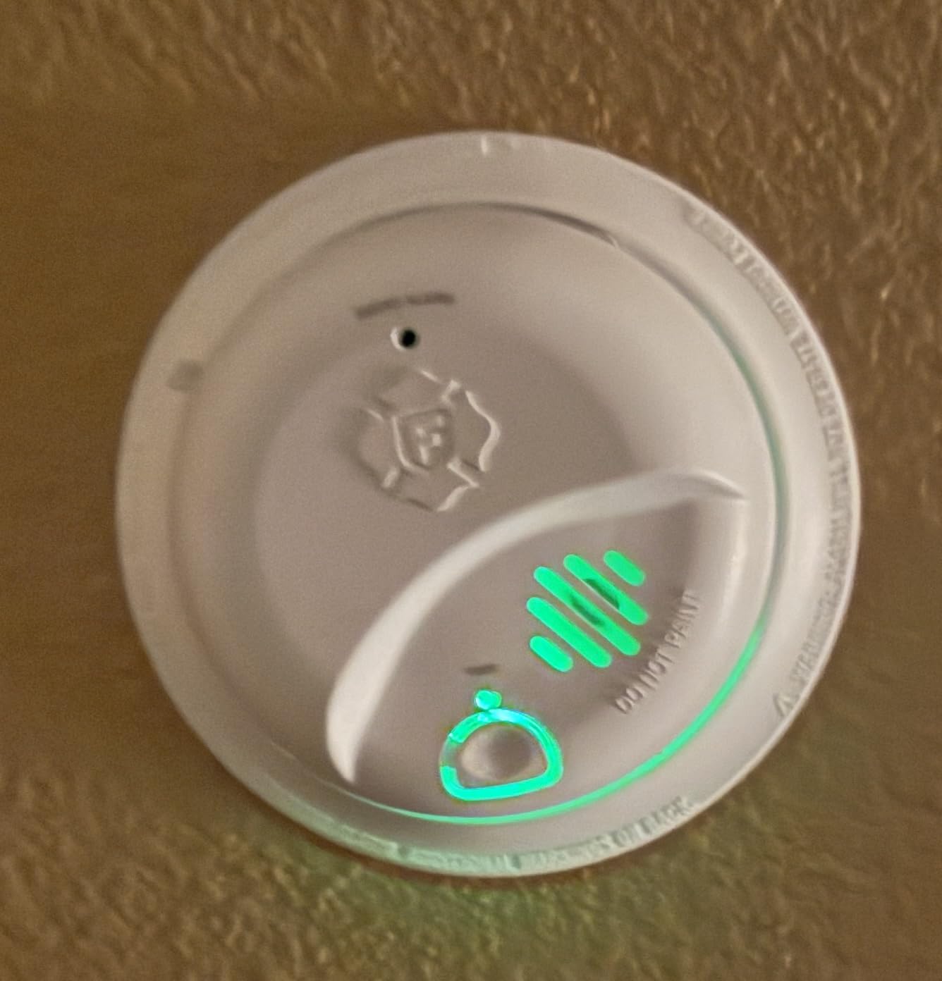 First Alert BRK SMI100-AC Hardwired Smoke Alarm with Battery Backup, Contractor 6-Pack customer photo 1