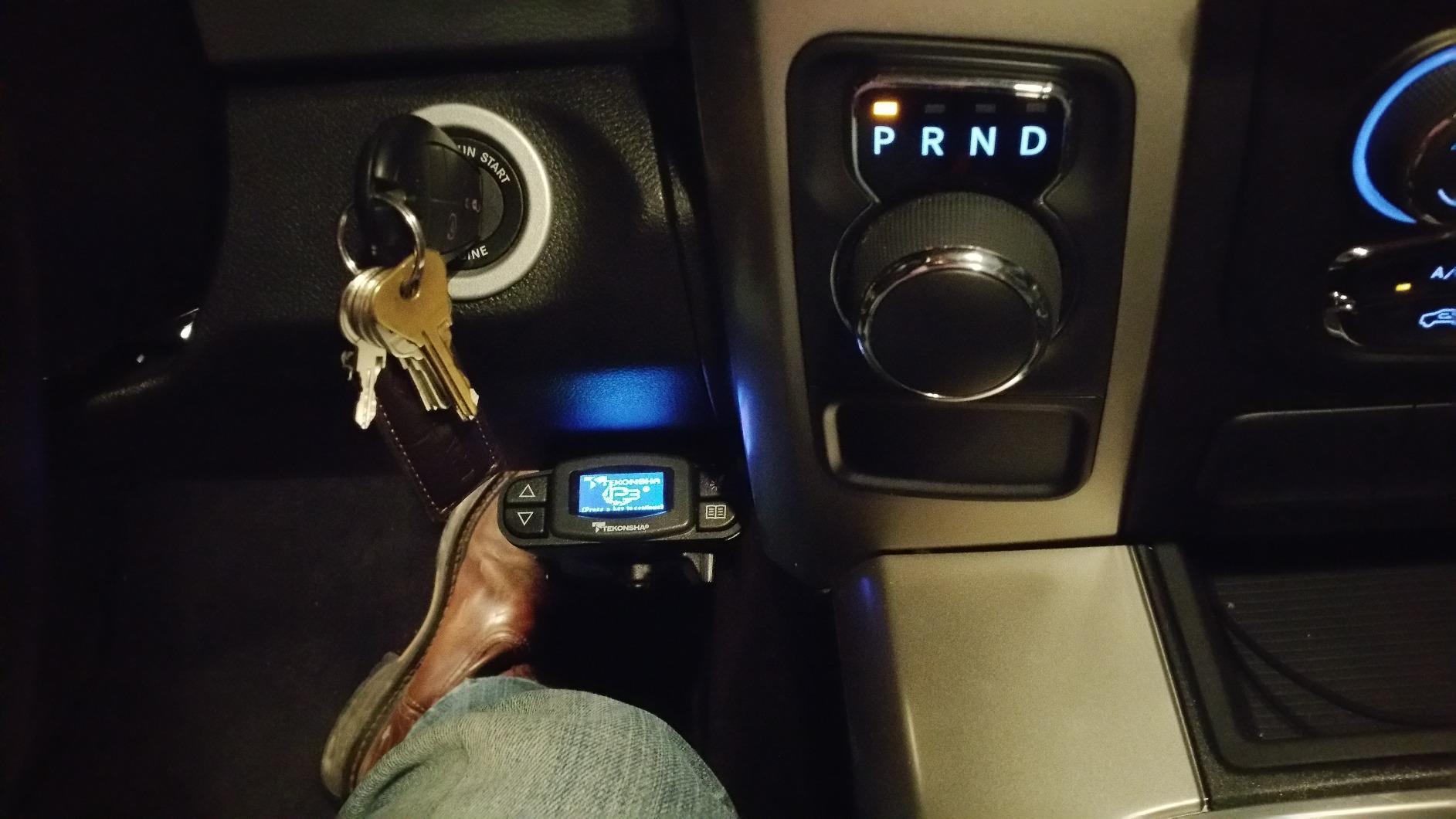 Tekonsha 90195 Prodigy P3 Proportional Brake Controller for Trailers with 1-4 Axles, Compatible with Ford, GM, Chevy, Dodge, RAM, Toyota, Jeep. Wiring harness sold separately. customer photo 1