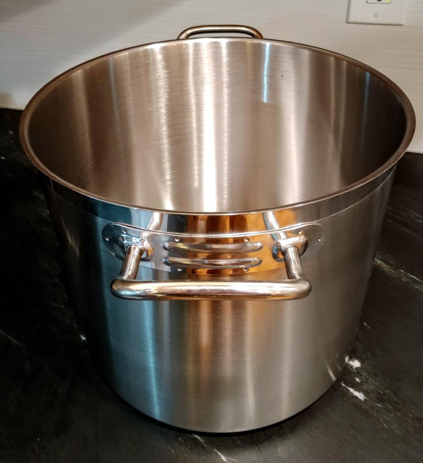 60 Qt Stainless Steel Stock Pot w/Cover customer photo 2