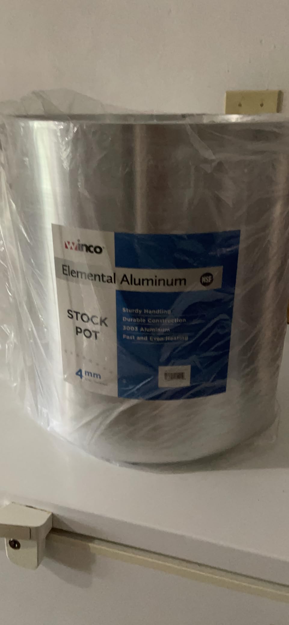 Winware Professional Aluminum 60 Quart Stockpot, Silver customer photo 2