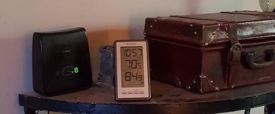 La Crosse Technology WS-9160UV3 Digital Indoor Outdoor Thermometer Wireless - Multi-Format Remote Temperature Sensor, Temperature Humidity Monitor with Manual Settings and 24-hr Display customer photo 1