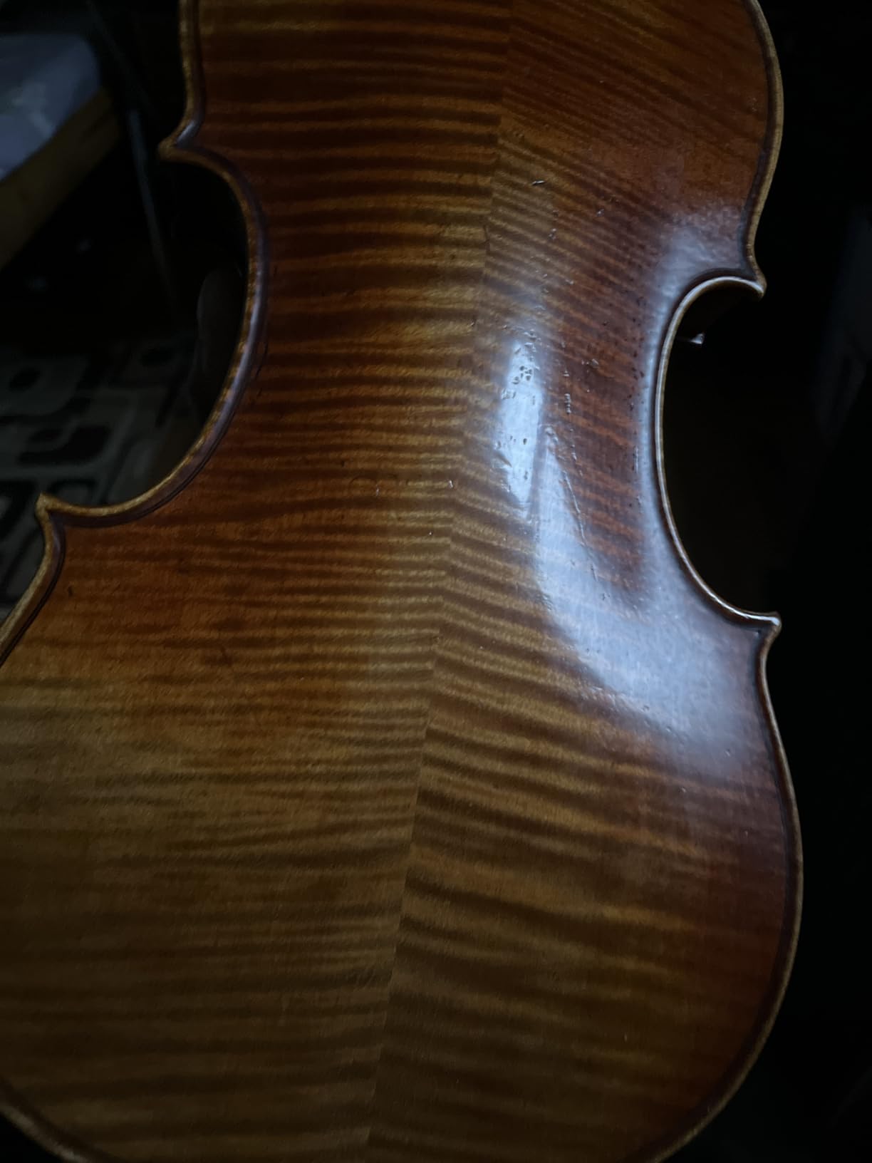 Cremona SV-1500 Master Series Violin Outfit - 4/4 Size - Hand-Carved Spruce Top, Premium Maple Back & Sides, Hill Style Boxwood Fittings, Anton Breton VNS-150 Strings, Deluxe Case & Brazilwood Bow customer photo 2