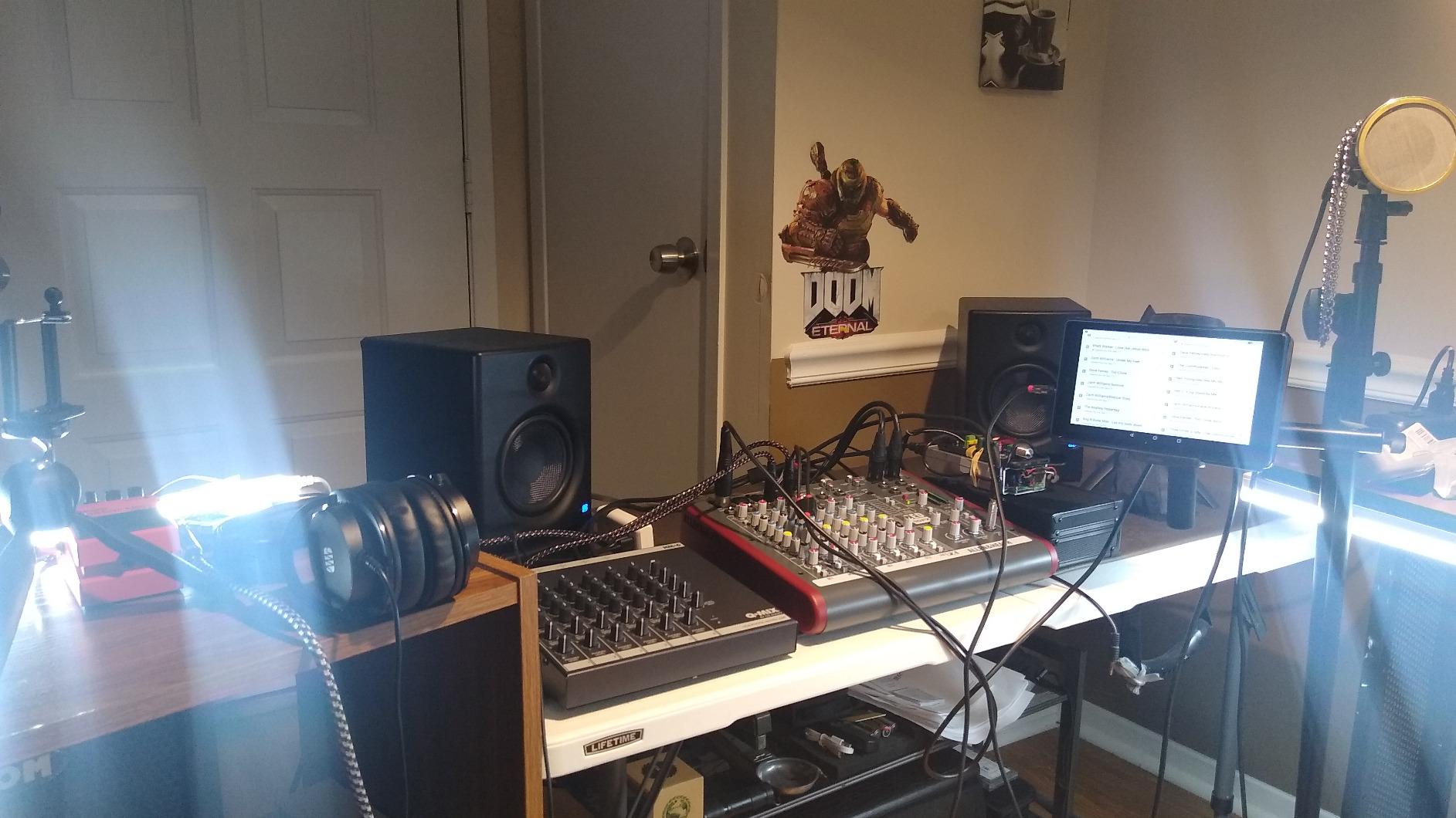 Allen & Heath ZED-10FX - Touring Quality Audio Mixer with 2 Mic/Line, 2 Mic/Line/DI, 3 Stereo Line, Onboard FX and USB I/O (AH-ZED-10FX) customer photo 1