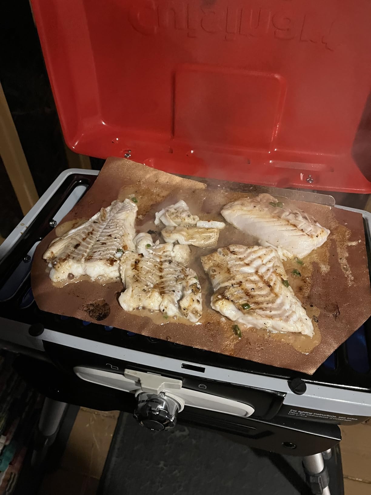 Cuisinart Petite Gourmet Portable Gas Grill with VersaStand customer photo 1