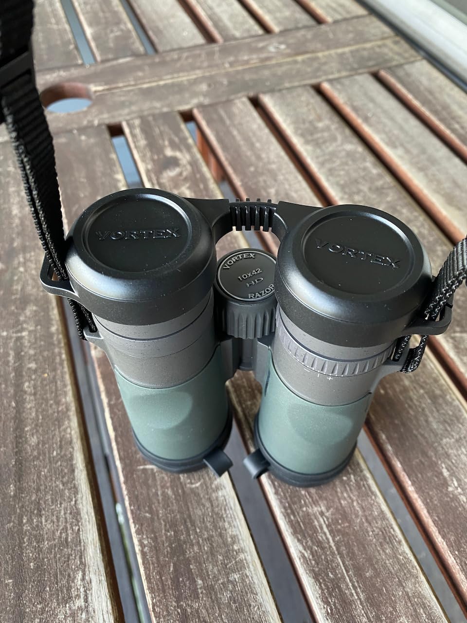 Vortex Optics Razor HD Roof Prism Binoculars 8x42 customer photo 2