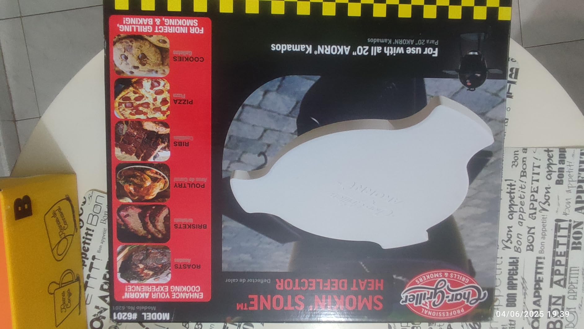 Char-Griller 6201 AKORN Kamado Grill Smokin' Stone, Ivory customer photo 2