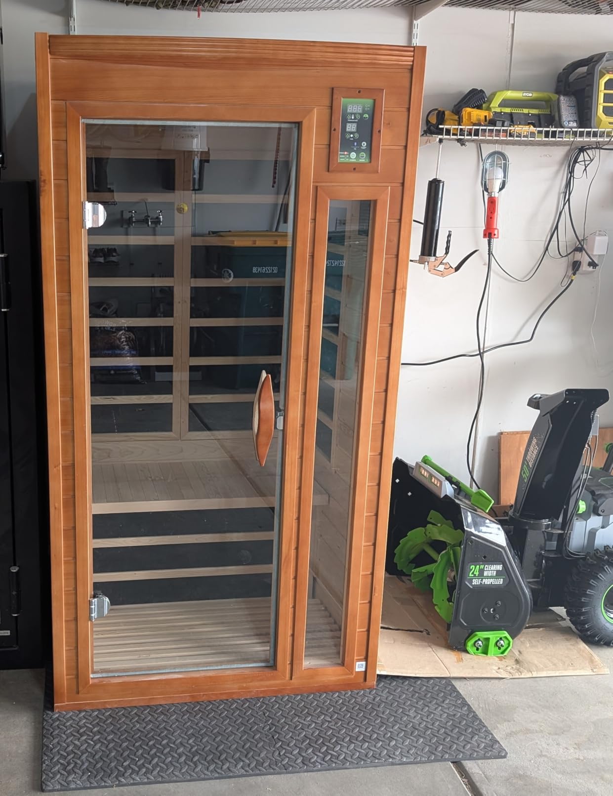 DYNAMIC SAUNAS Barcelona 1- to 2-Person Low EMF FAR Infrared Sauna with Red Light Therapy & Bluetooth Speakers customer photo 1