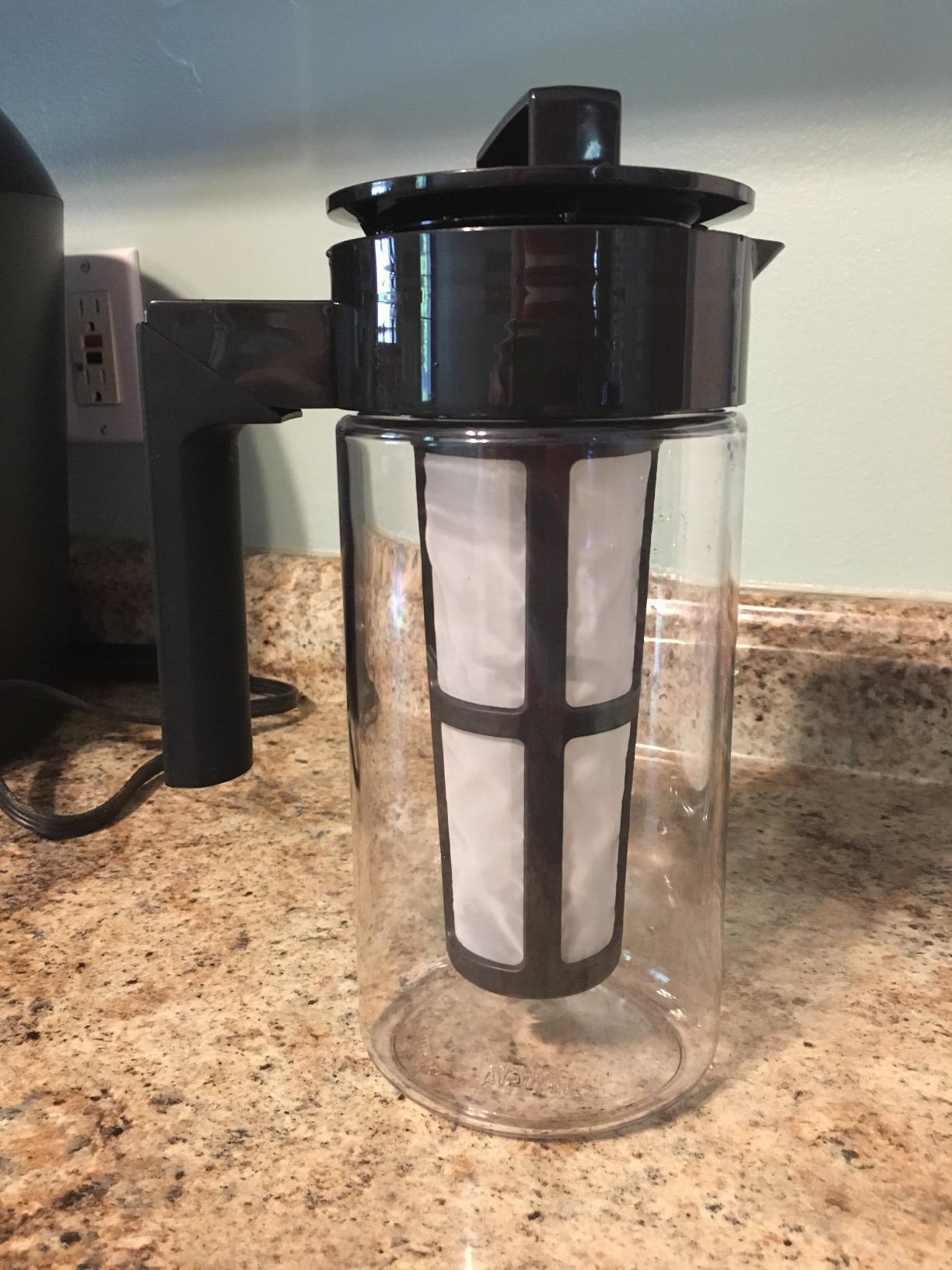 Takeya Patented Deluxe Cold Brew Coffee Maker, 1 qt, Black customer photo 1