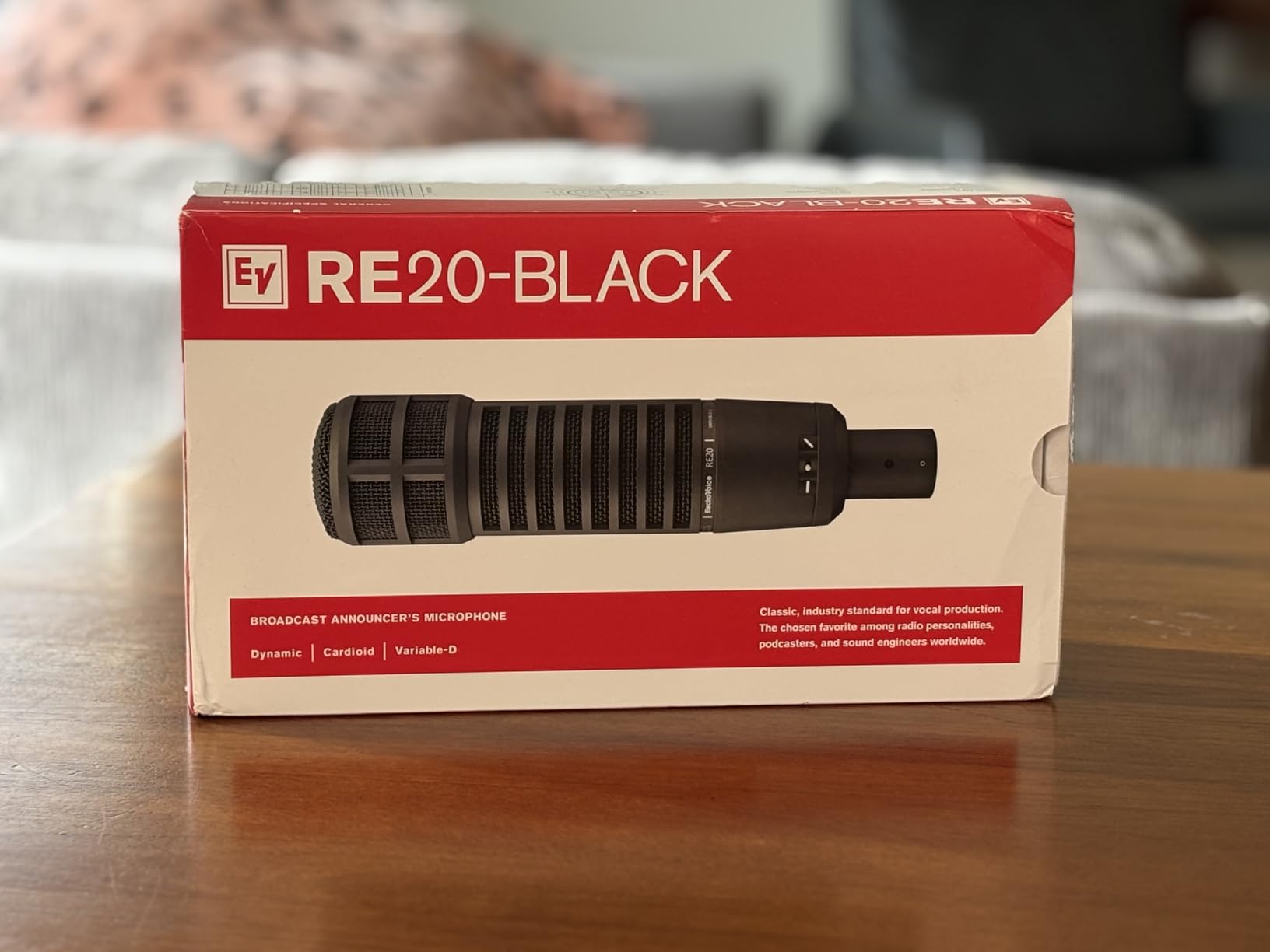 Electro-Voice RE320 Large Diaphragm Dynamic Vocal Microphone customer photo 1