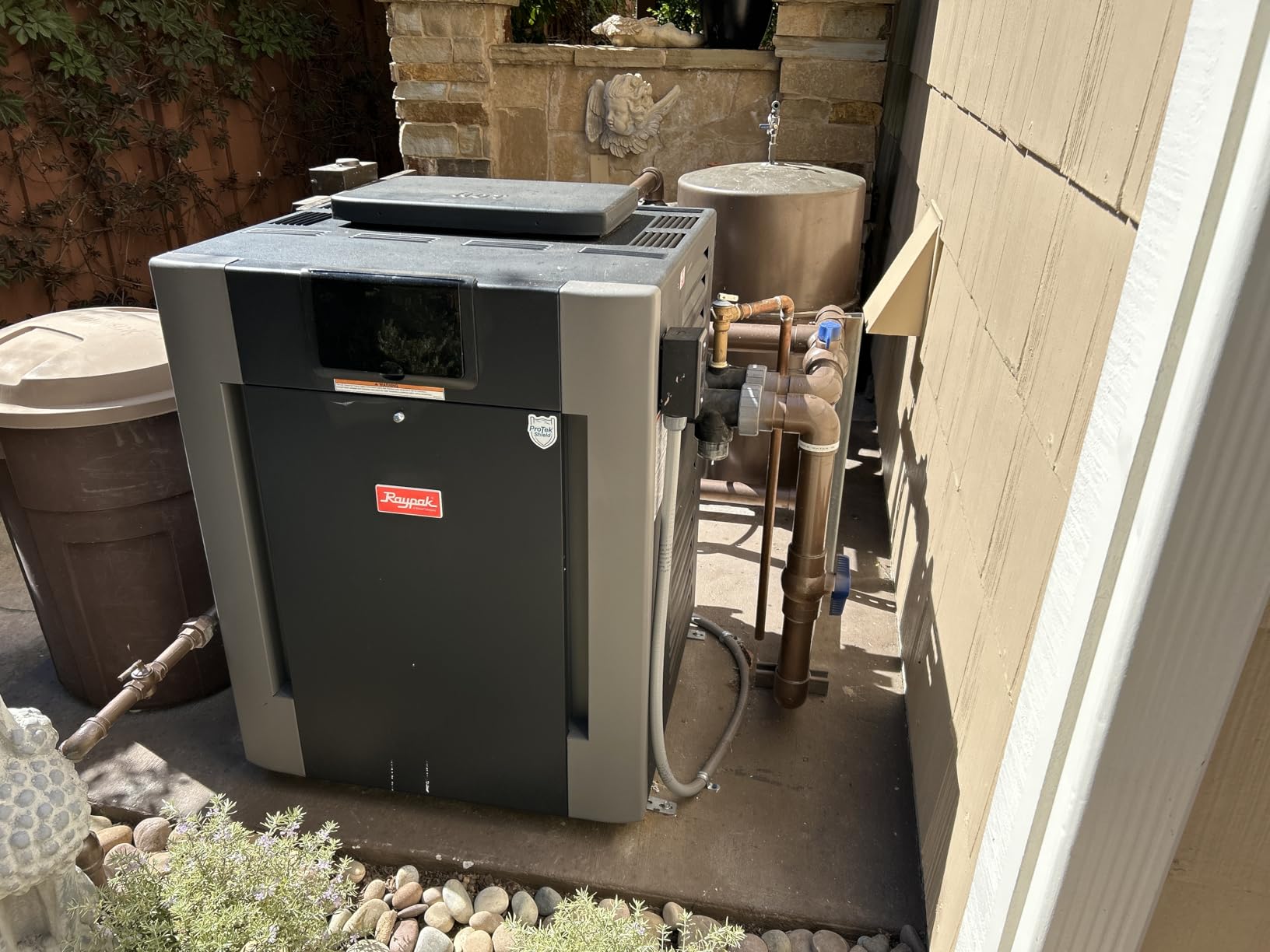Raypak 399k BTU Natural Gas Pool & Spa Heater, Polymer Header, Cupronickel Heat Exchanger, Digital Control, 0-1999 ft. Elevation (014941) customer photo 1