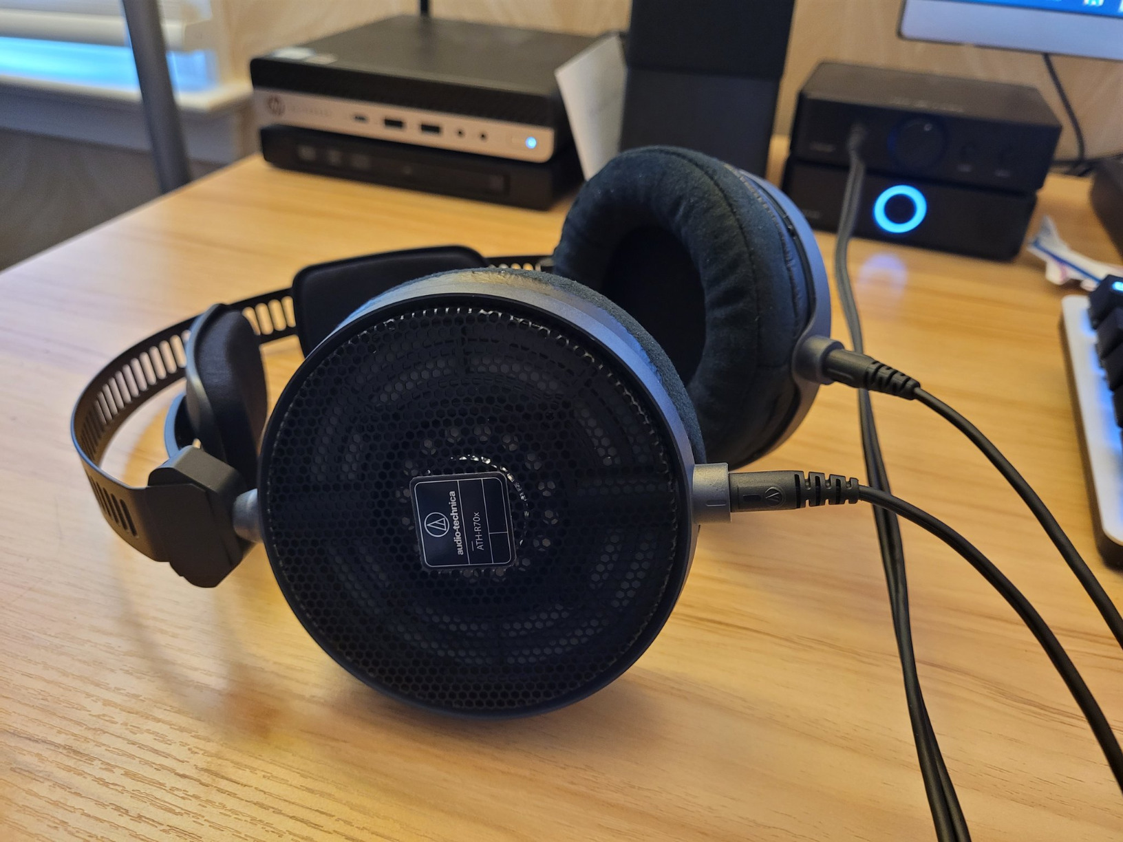 Audio-Technica ATH-R70x Professional Open-Back Reference Headphones, Black customer photo 2